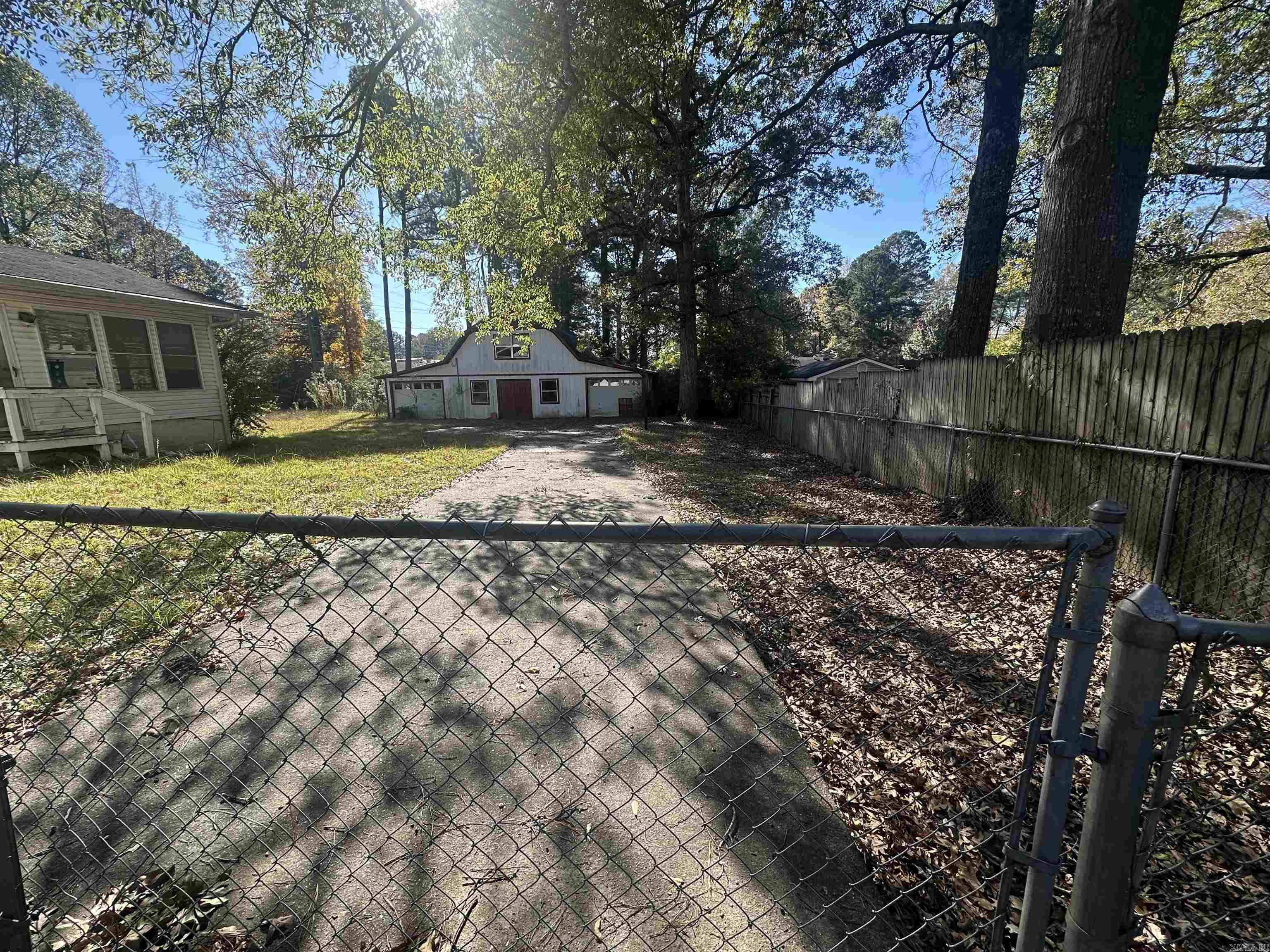 SHANNON HILLS s - Residential