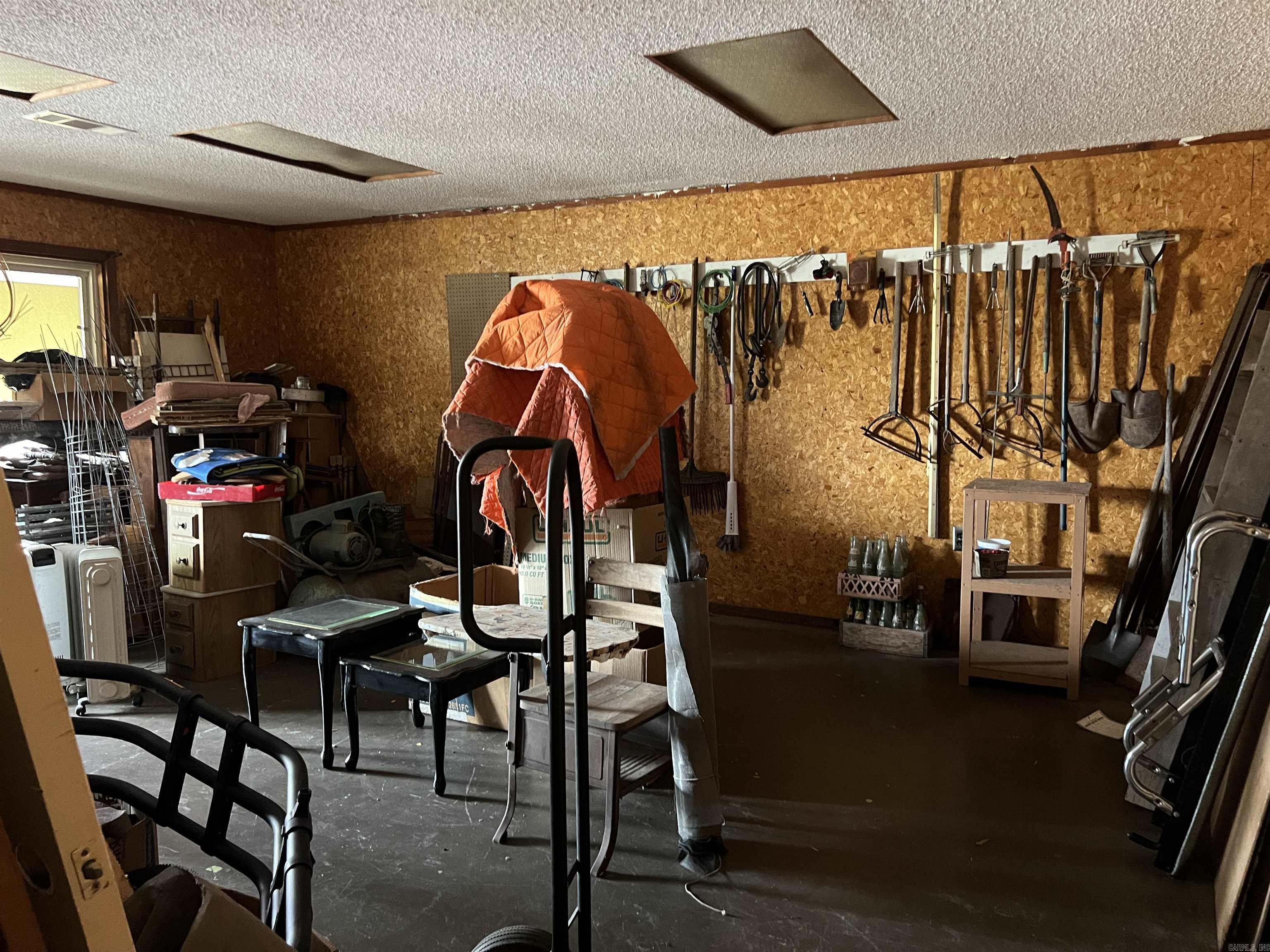 Metes & Bounds - Commercial Sale