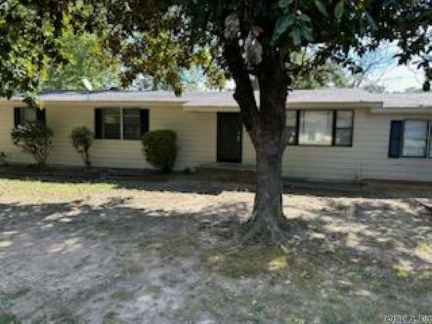 Great 3BD/2BA in Little Rock that is waiting for you to call home. Plenty of space throughout. Decorative fireplace in living room. Fenced in back yard that is perfect for anyone with kids or pets. No Seller Property disclosure. vacant, agent see remarks.
