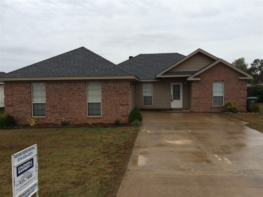 Great 3 bedroom, 2 bath home with lots of extras in the Brookland School District.  The home features:  handscrapped hardwood flooring, fireplace, tray ceiling, travertine backsplash, French County cabinetry, breakfast bar, kitchen panty, master bathroom features jetted tub, large tiled shower, water closet, double sinks and walk-in closet.  The laundry room has lots of cabinetry.  Outside amenities include side loading garage, fenced backyard and covered patio.  Call or text today for more information!