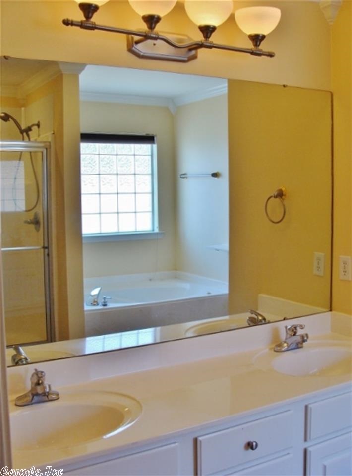 COUNTRY CLUB OF ARK THE - Residential