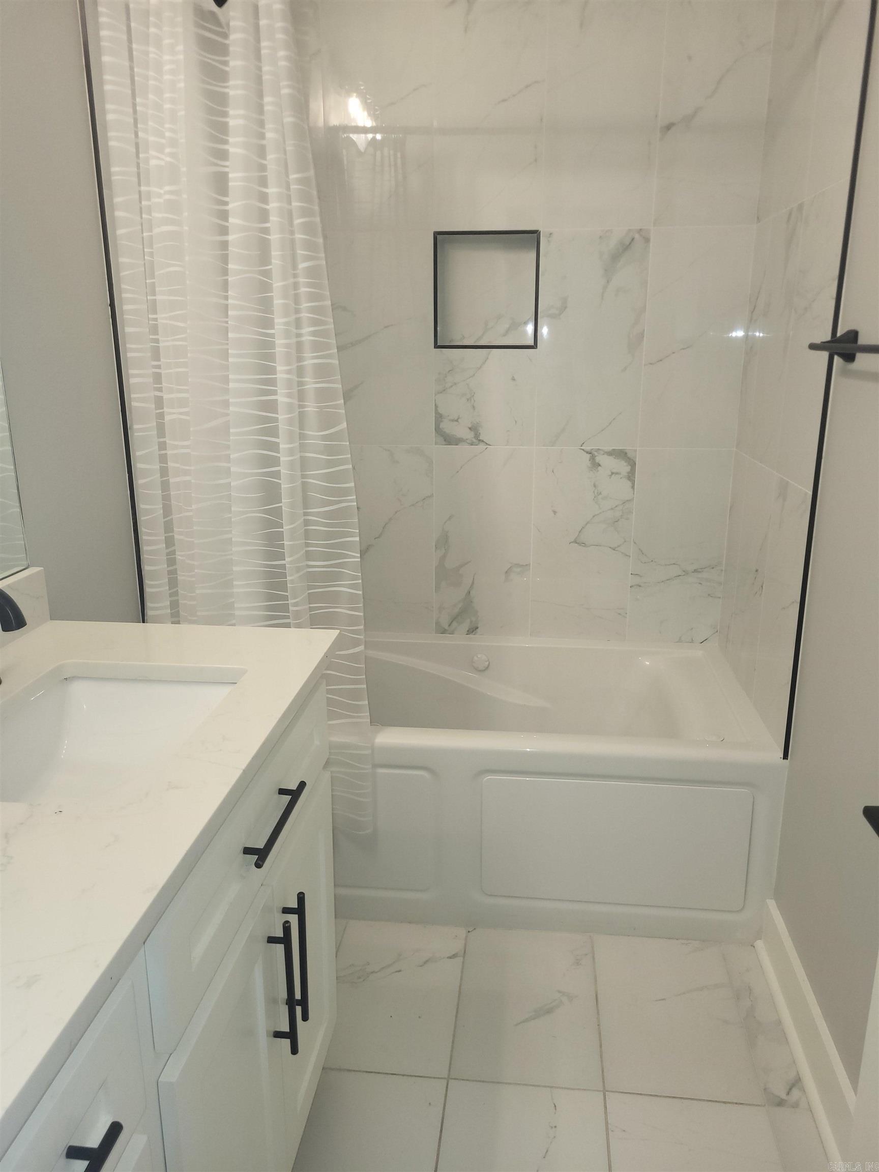 GIBRALTER HGTS - Residential
