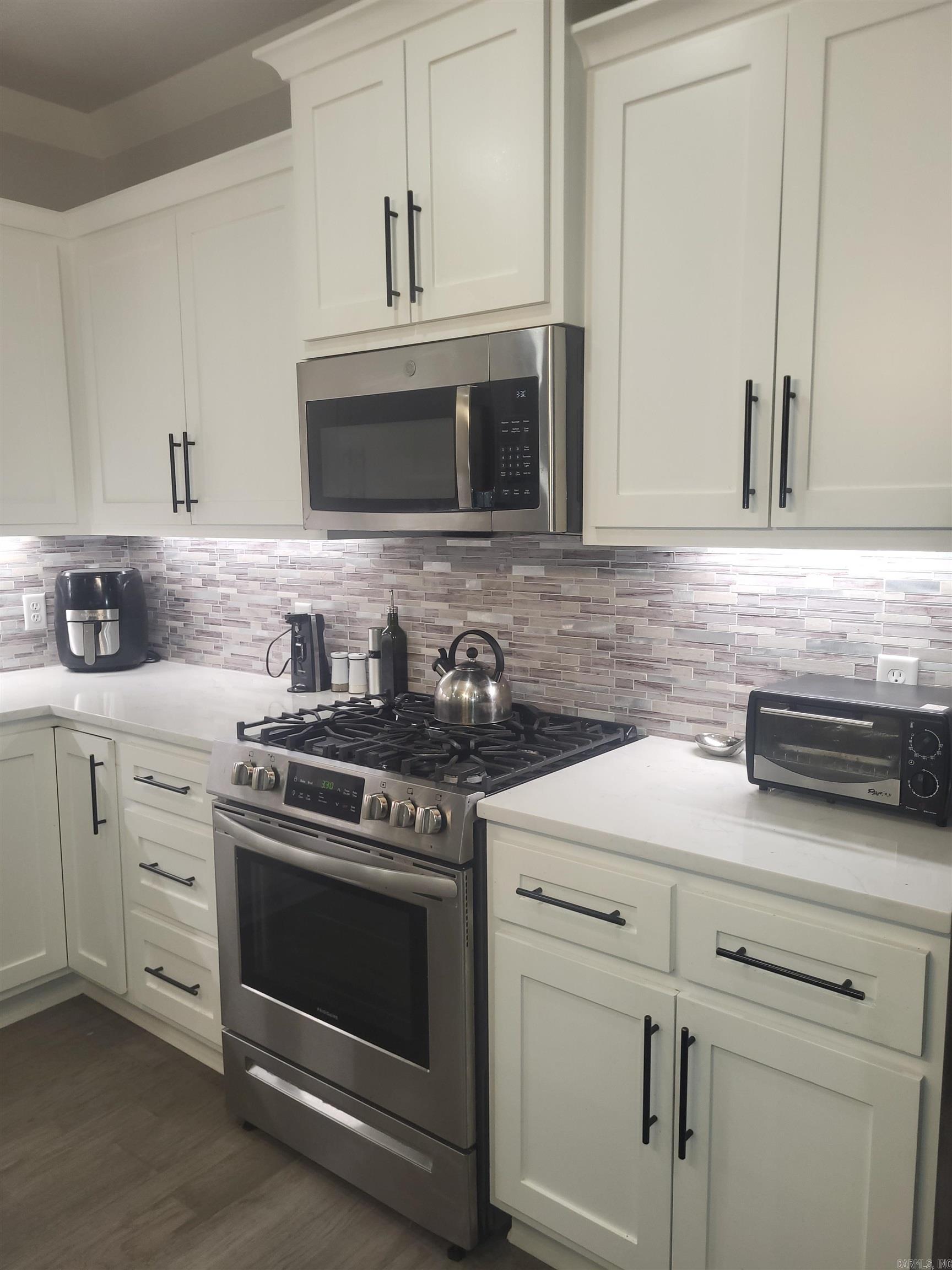 GIBRALTER HGTS - Residential