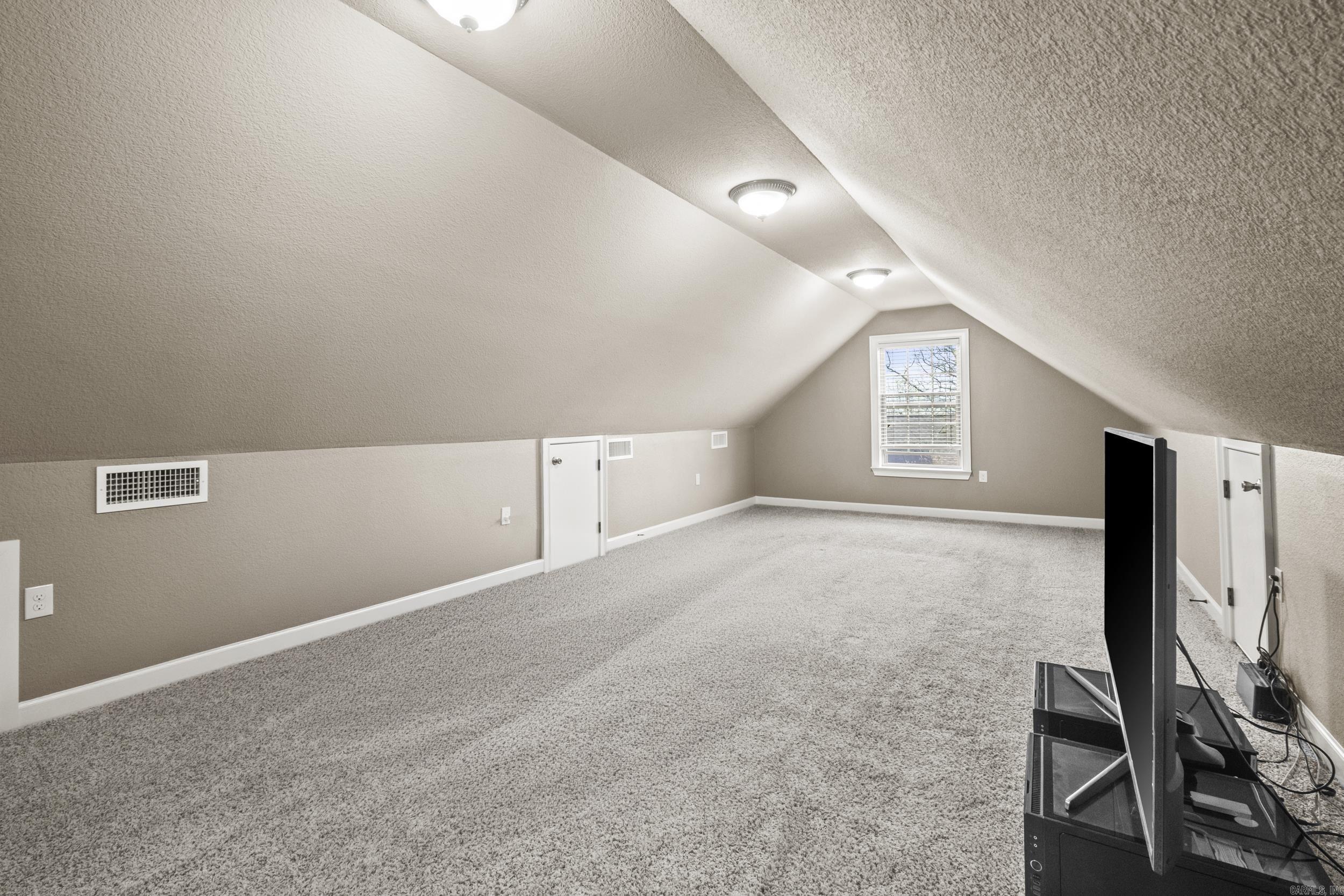 CREEKSIDE ADDN - Residential