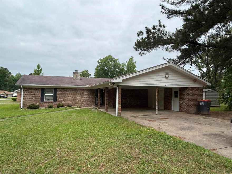 This house just needs some TLC to make it your own. It would be a great investment property.