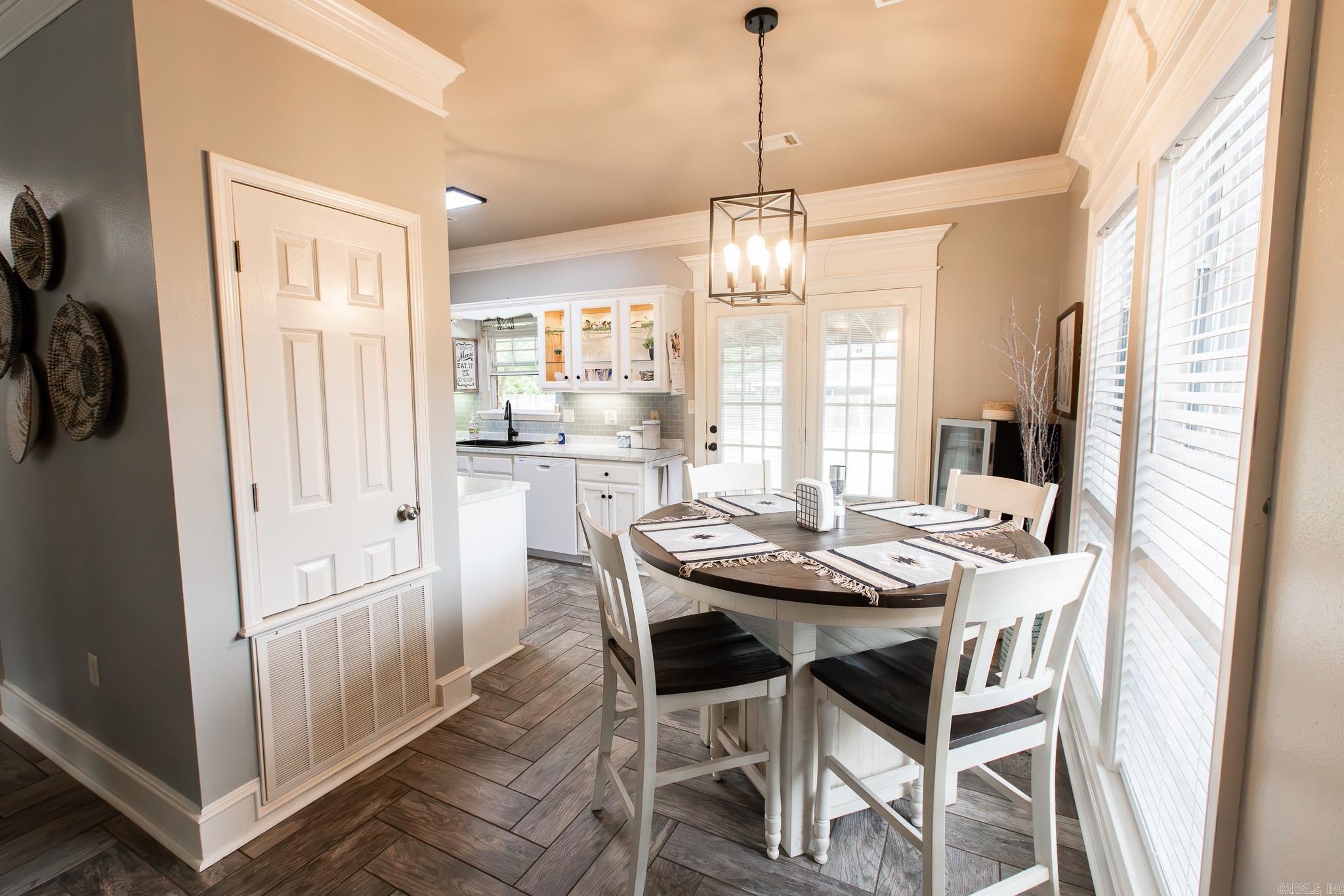 WEST POINTE - Residential