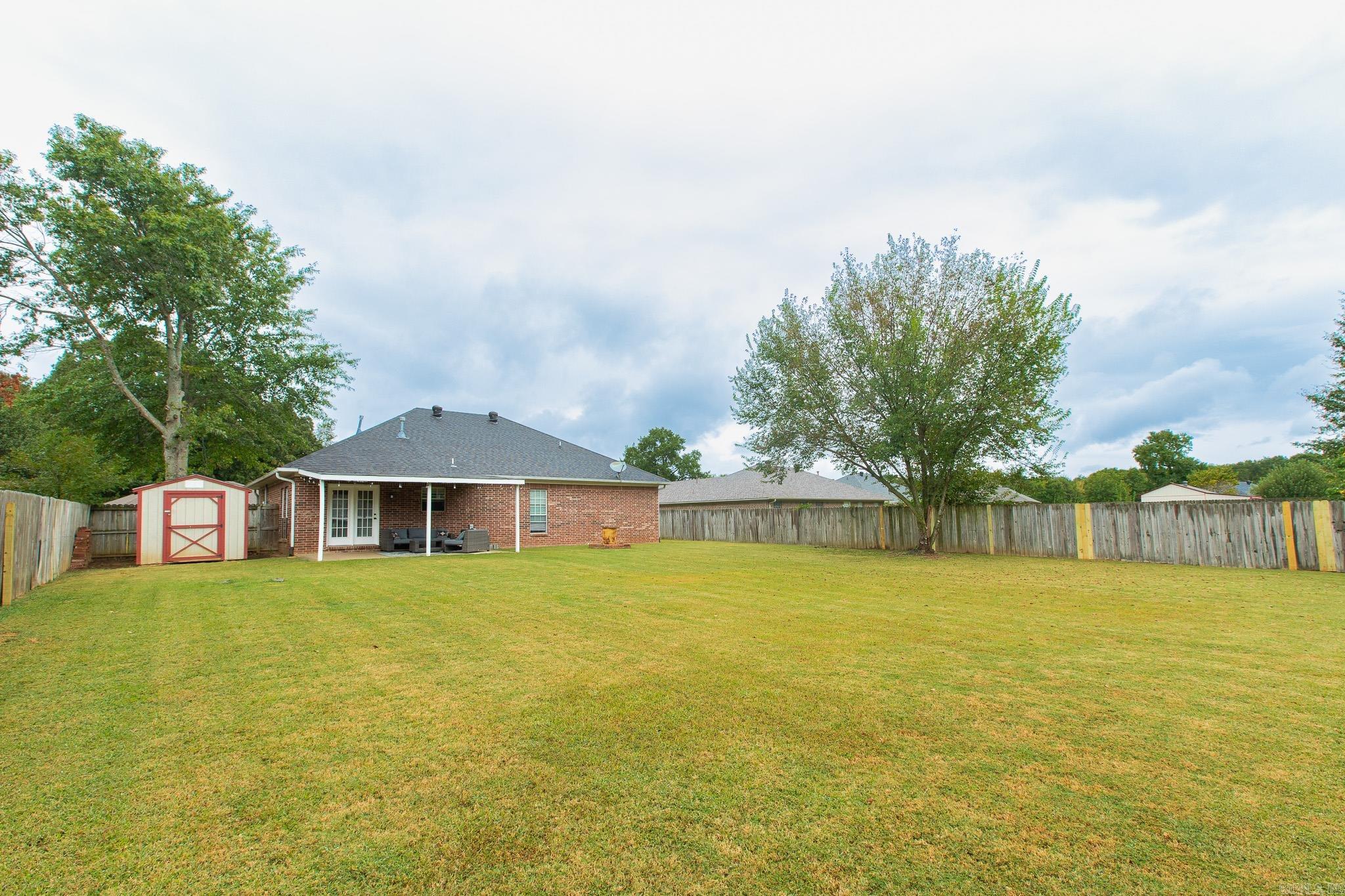 WEST POINTE - Residential