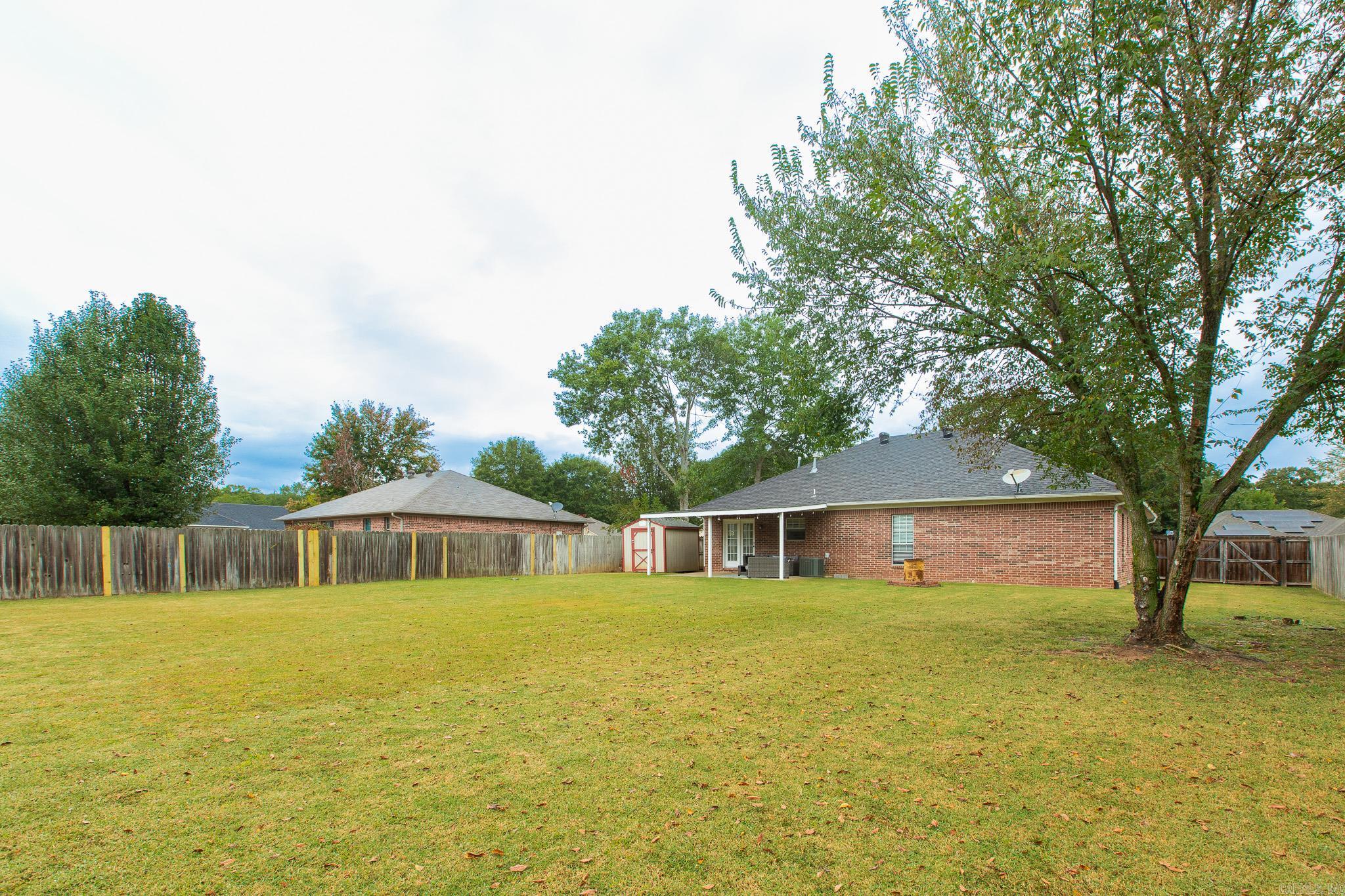 WEST POINTE - Residential