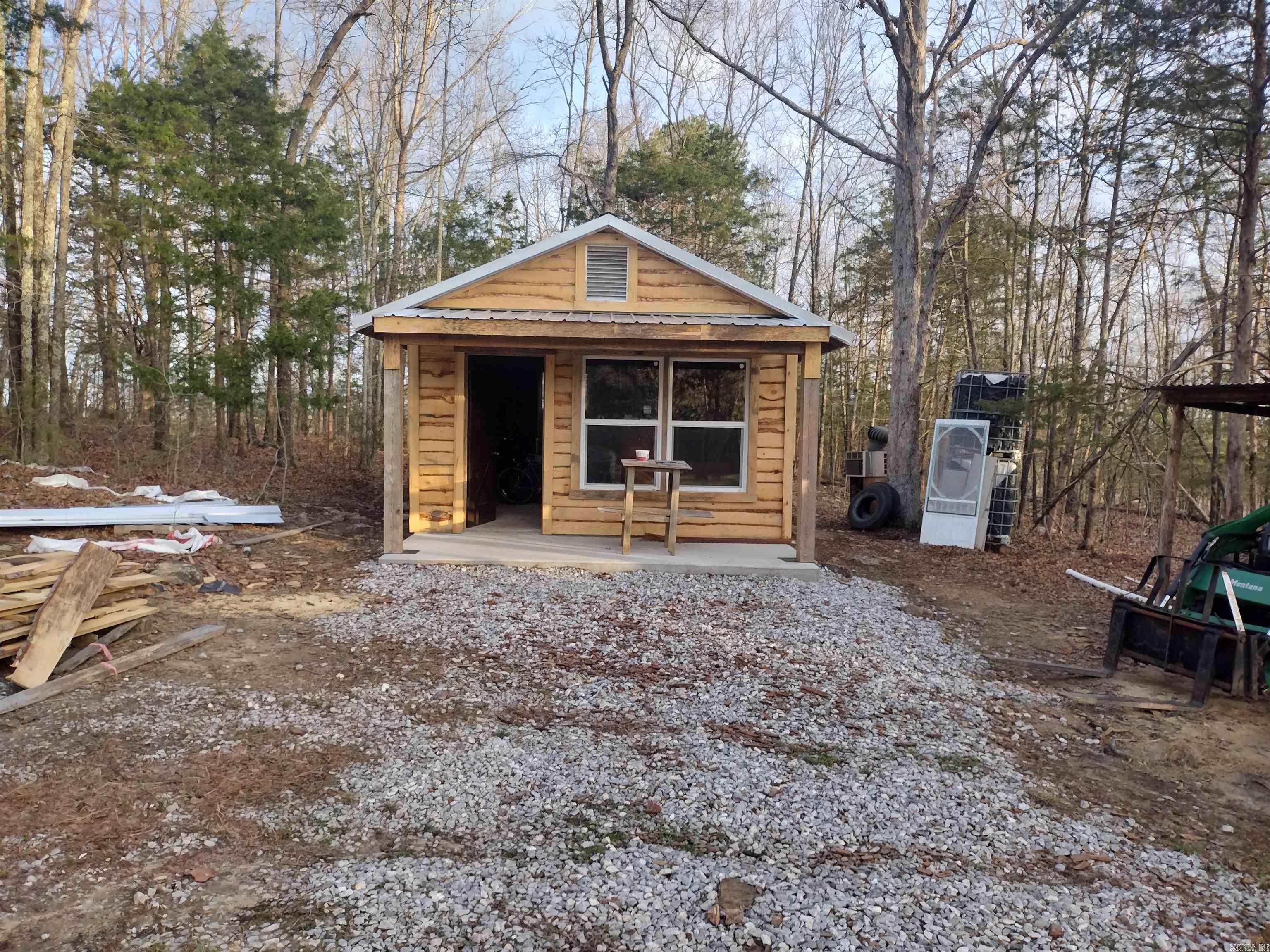 Metes & Bounds - Land