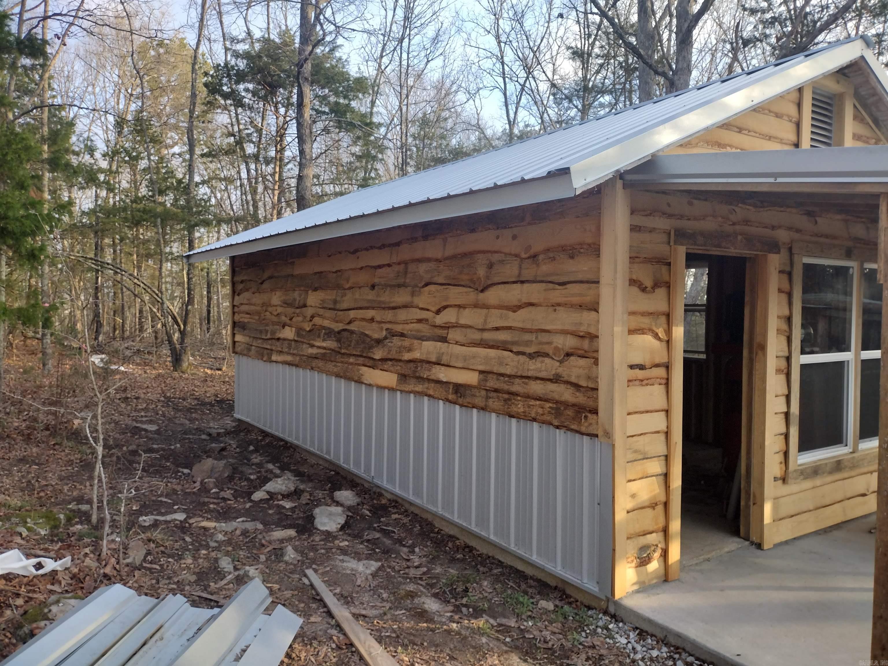 Metes & Bounds - Land