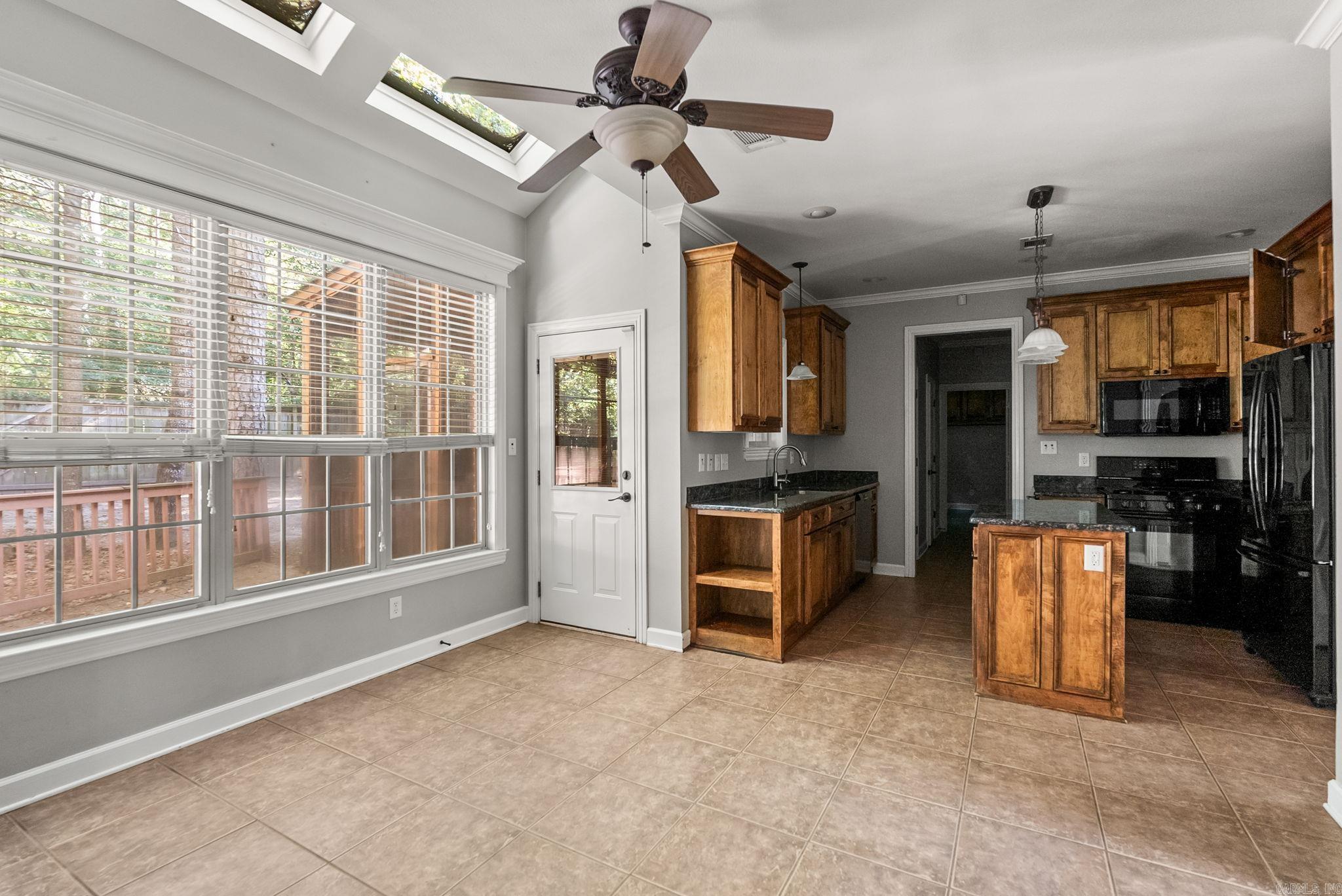 WOODLANDS EDGE - Residential