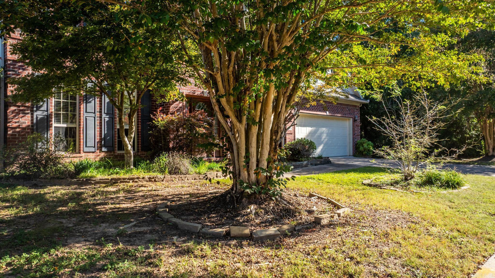 WOODLANDS EDGE - Residential