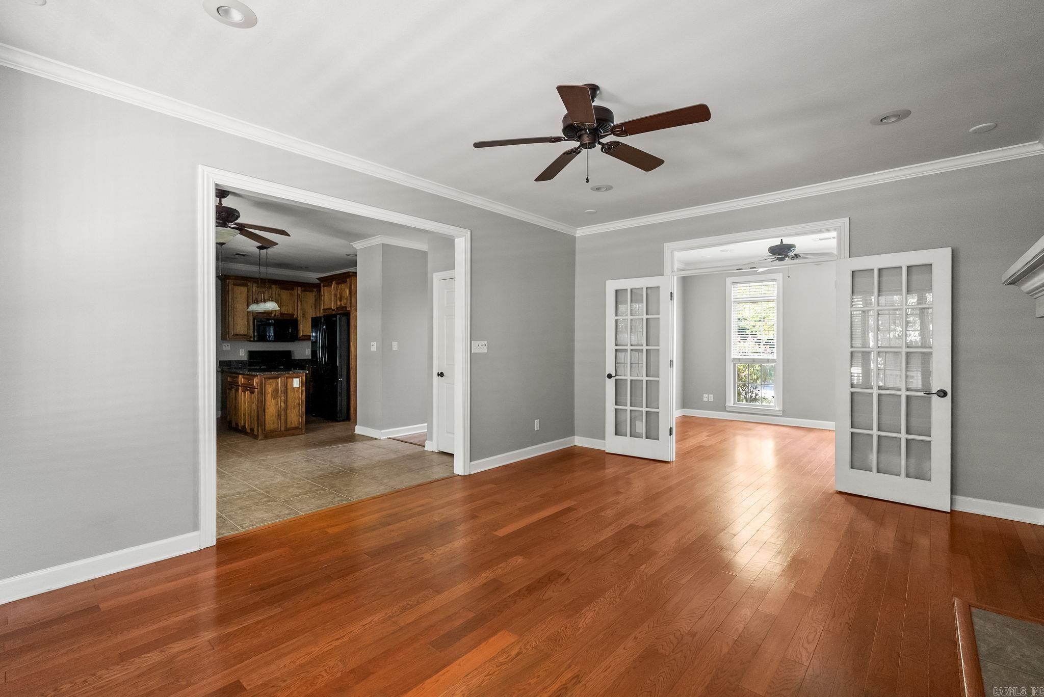 WOODLANDS EDGE - Residential