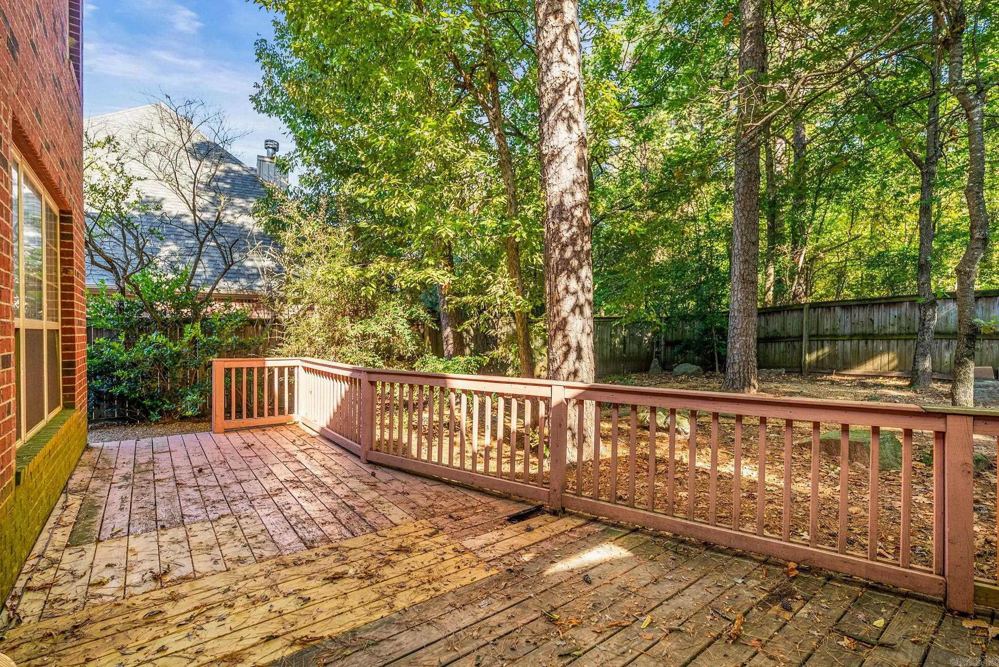 WOODLANDS EDGE - Residential