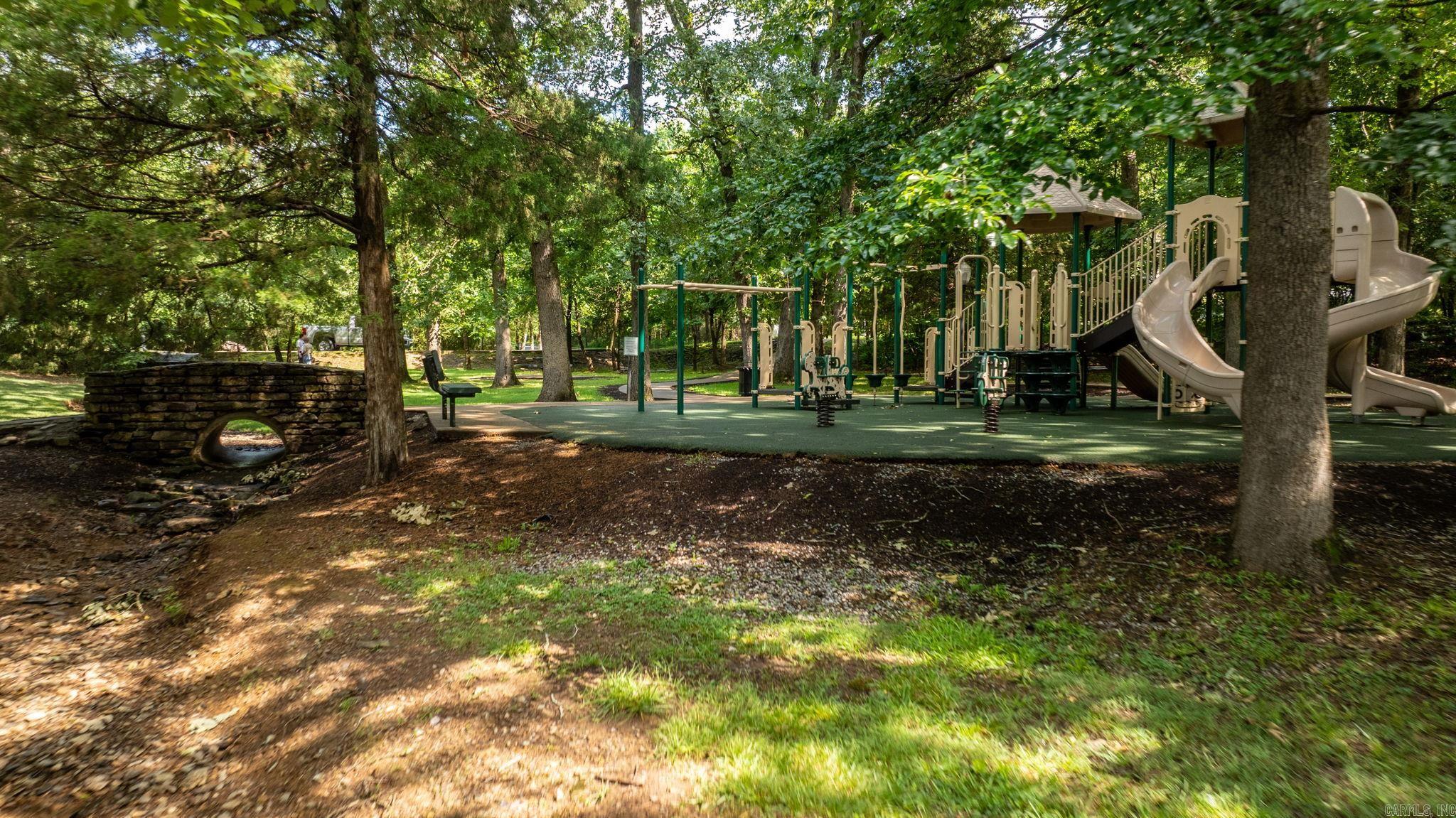 WOODLANDS EDGE - Residential