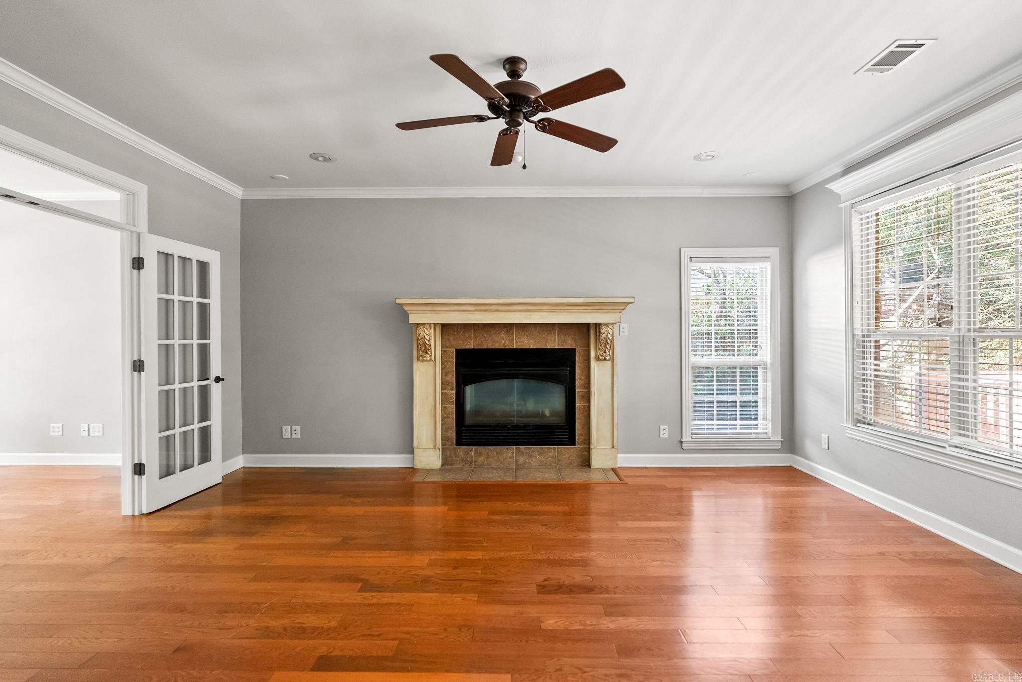 WOODLANDS EDGE - Residential