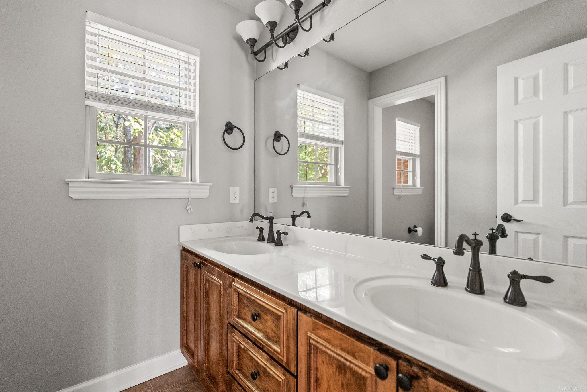 WOODLANDS EDGE - Residential