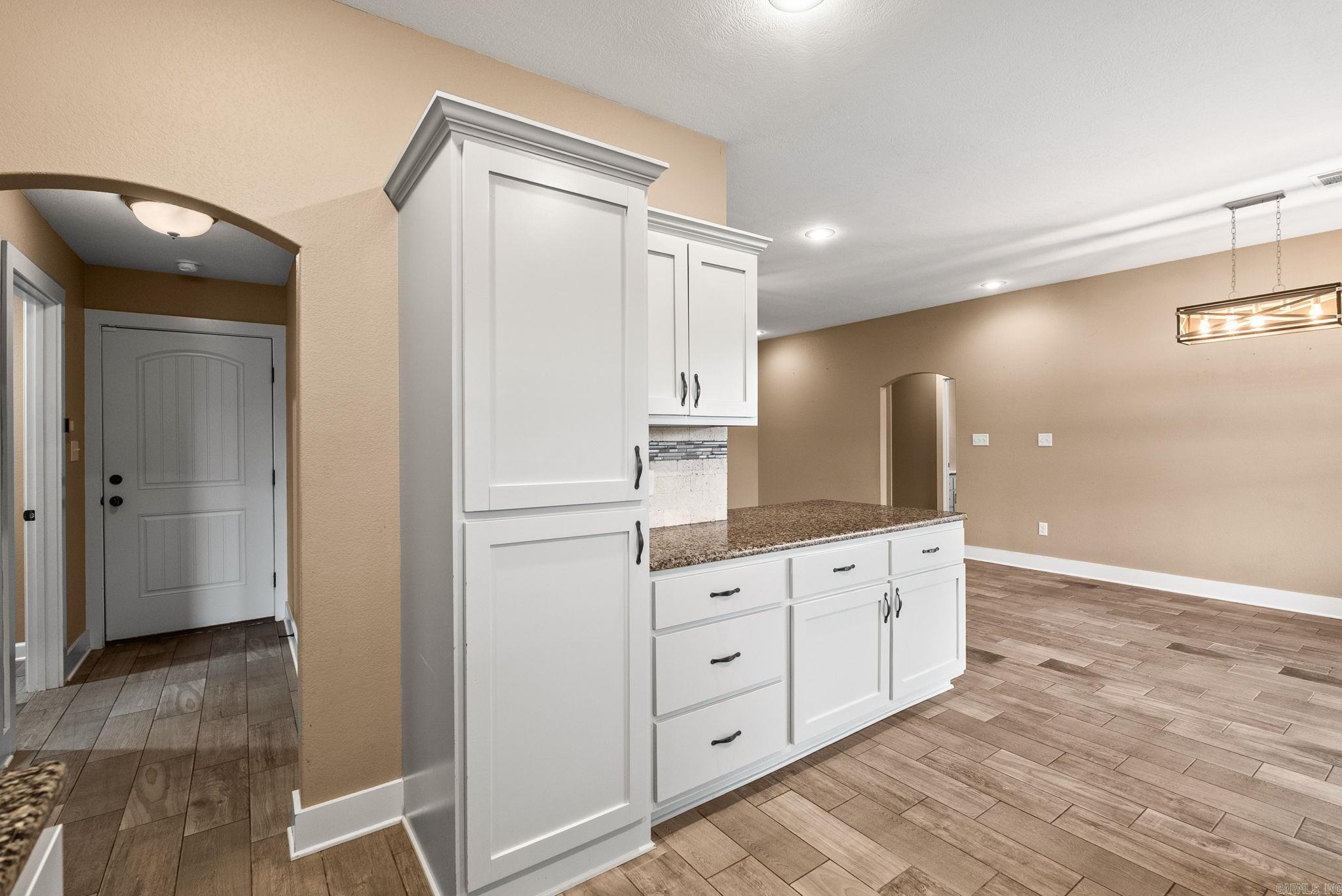 JEWELS ESTATES - Residential