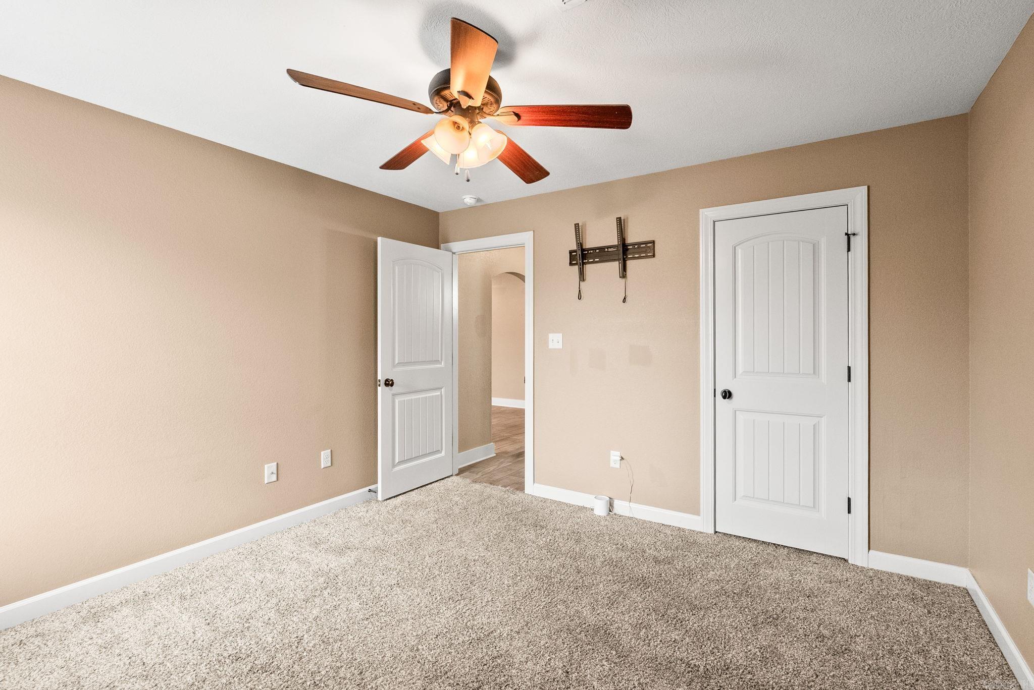 JEWELS ESTATES - Residential