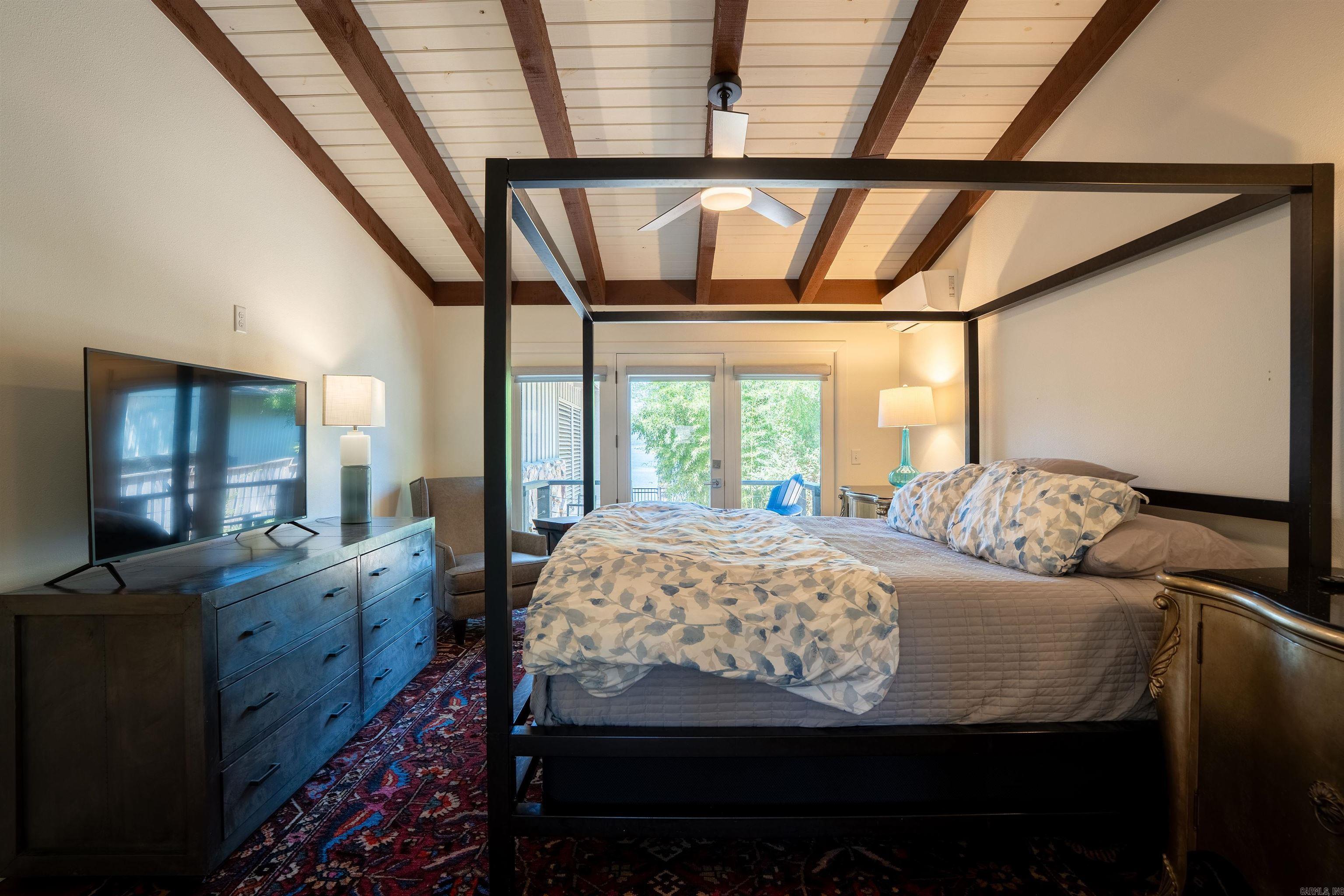 BRIARCLIFF - LAKE - Residential