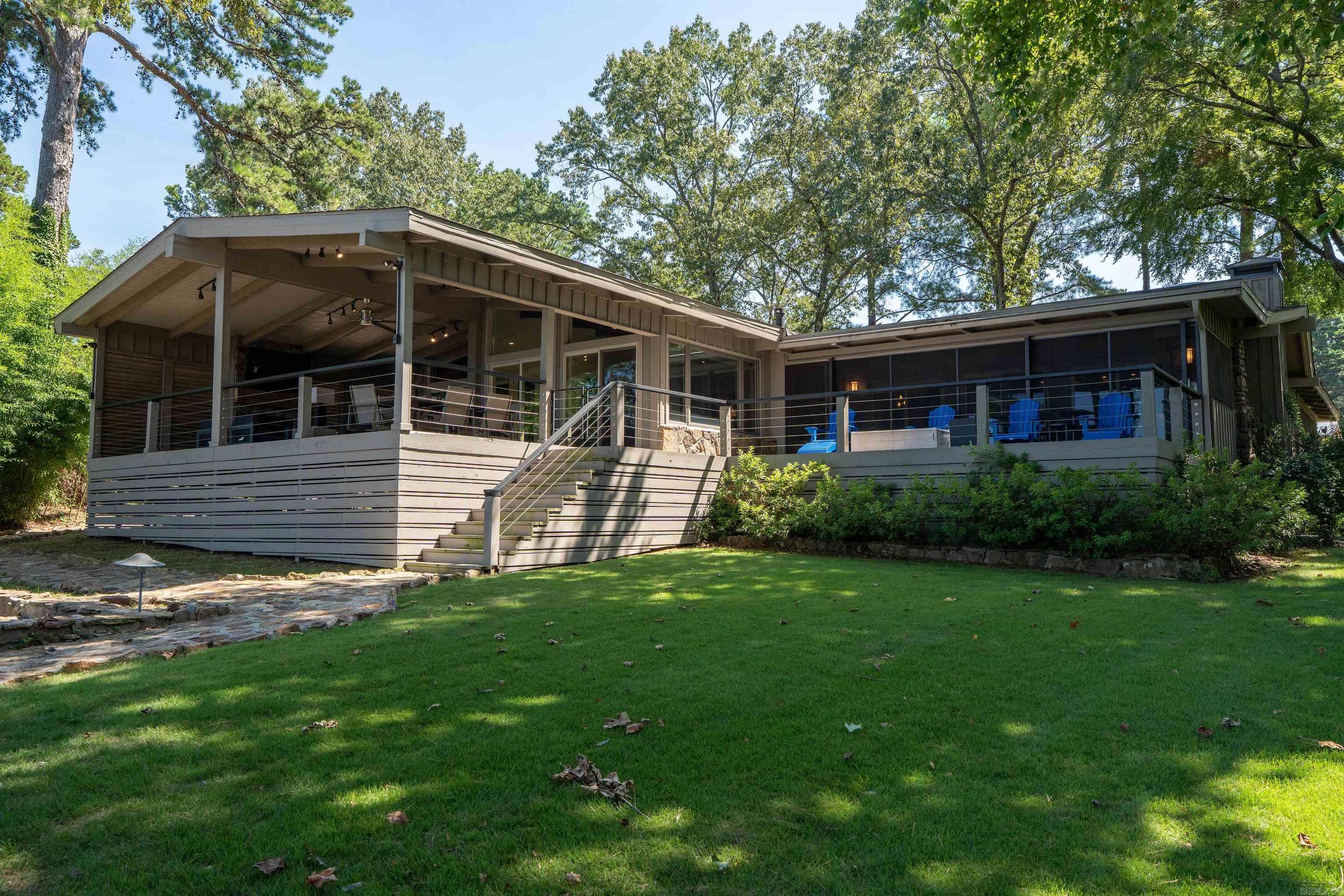 BRIARCLIFF - LAKE - Residential