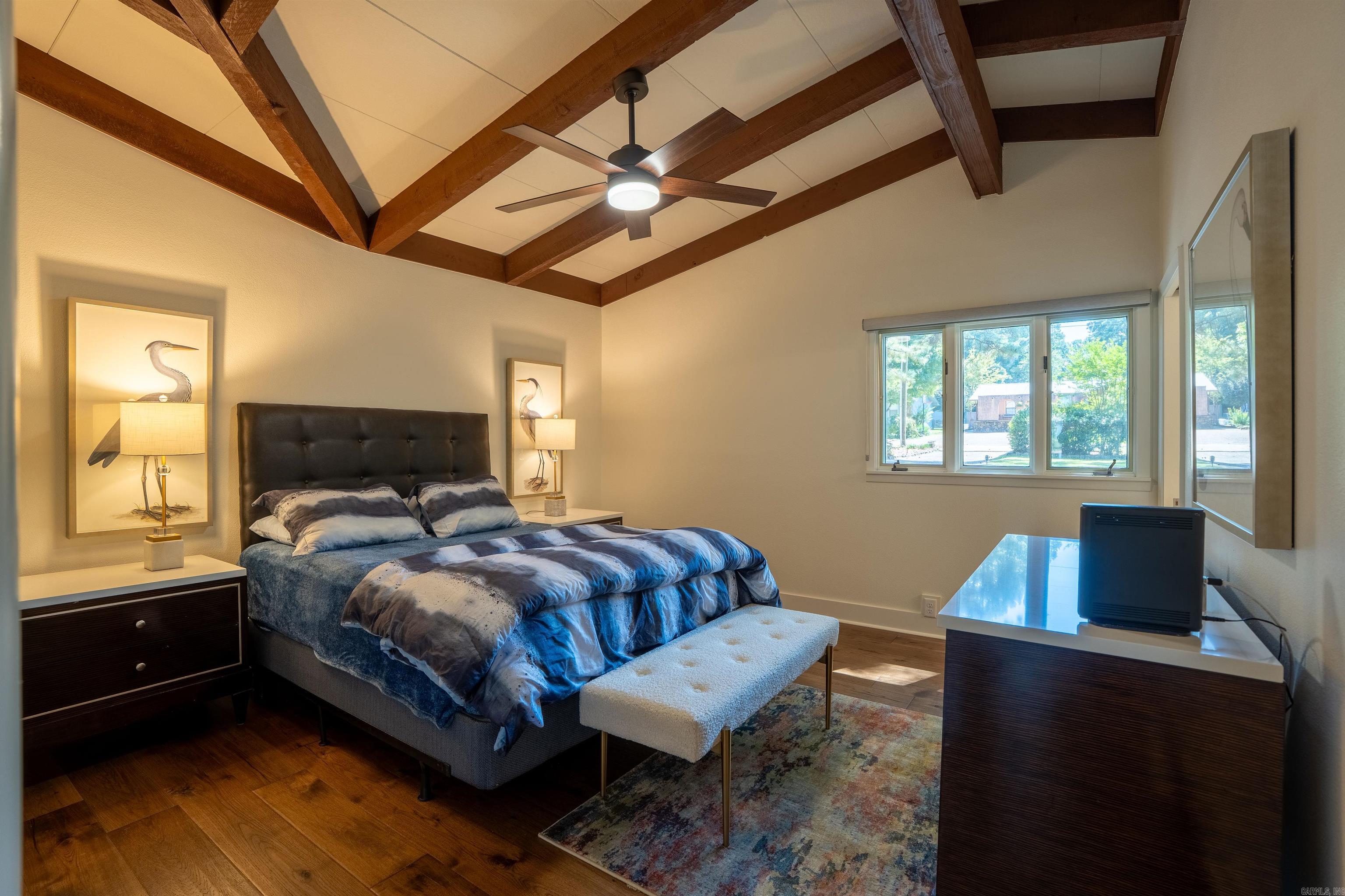 BRIARCLIFF - LAKE - Residential