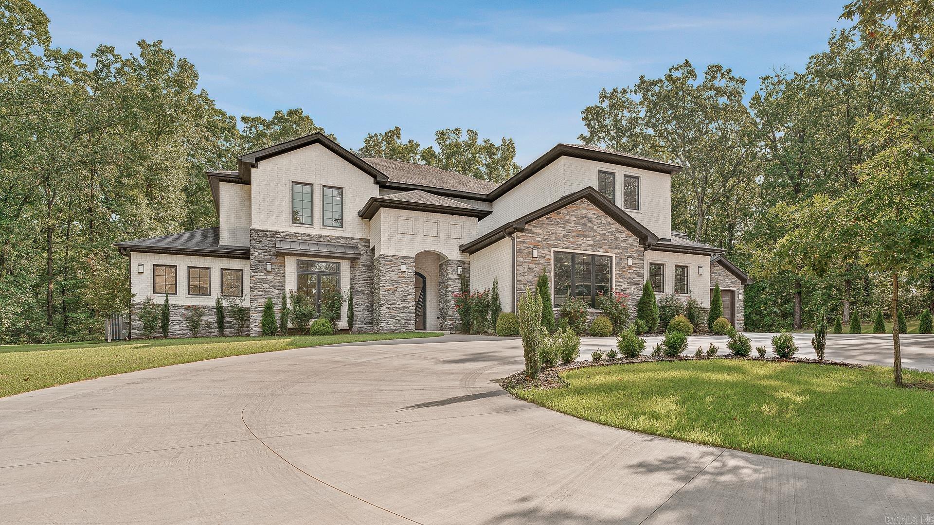 Ridgepointe - Residential