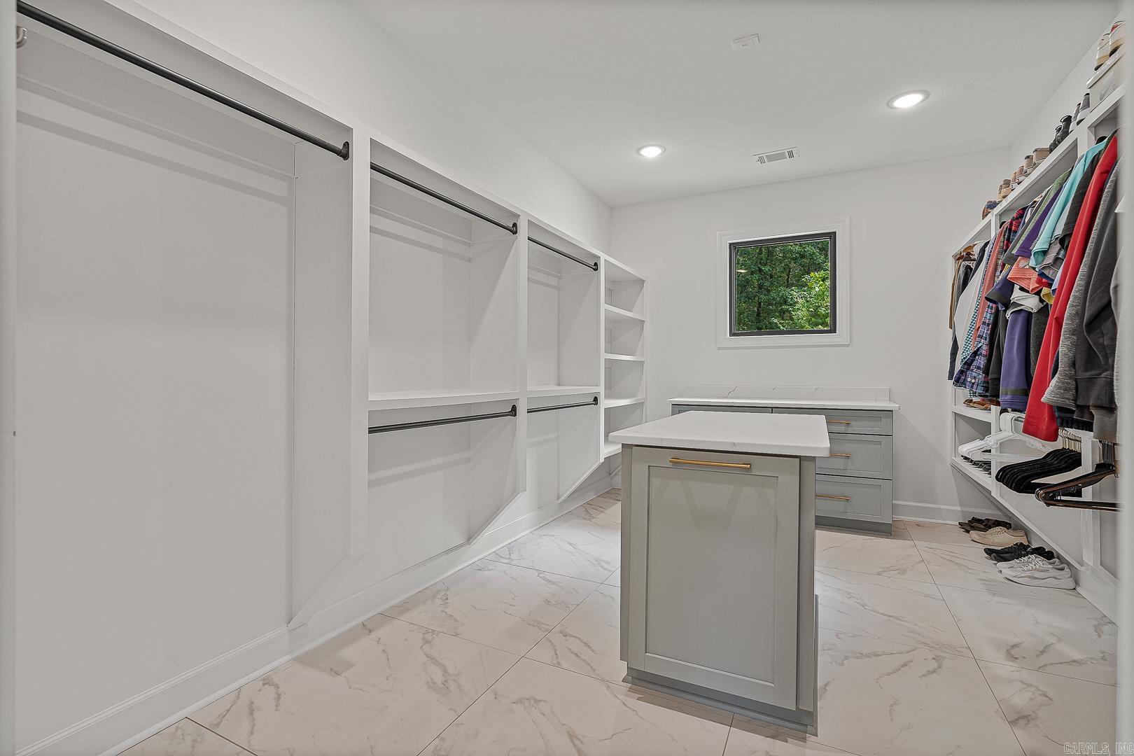 Ridgepointe - Residential