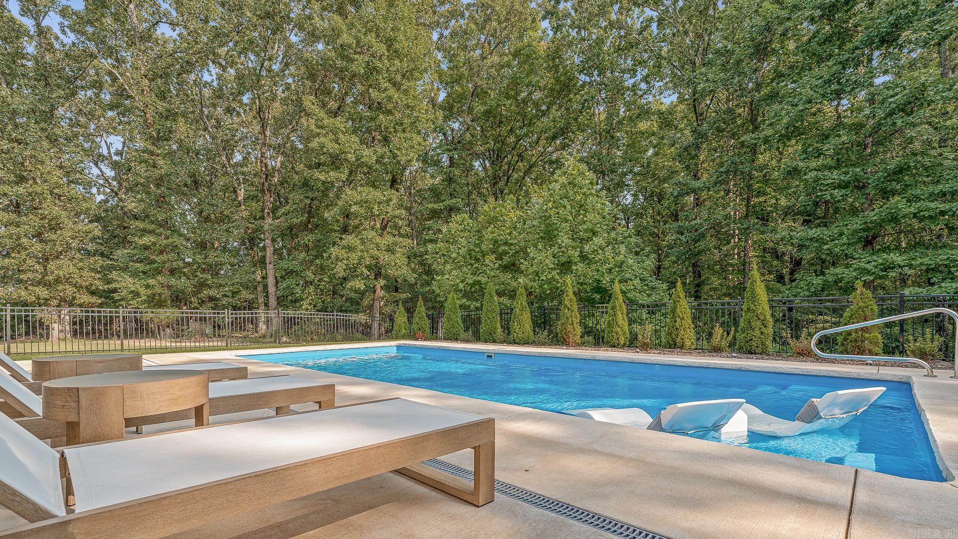 Ridgepointe - Residential