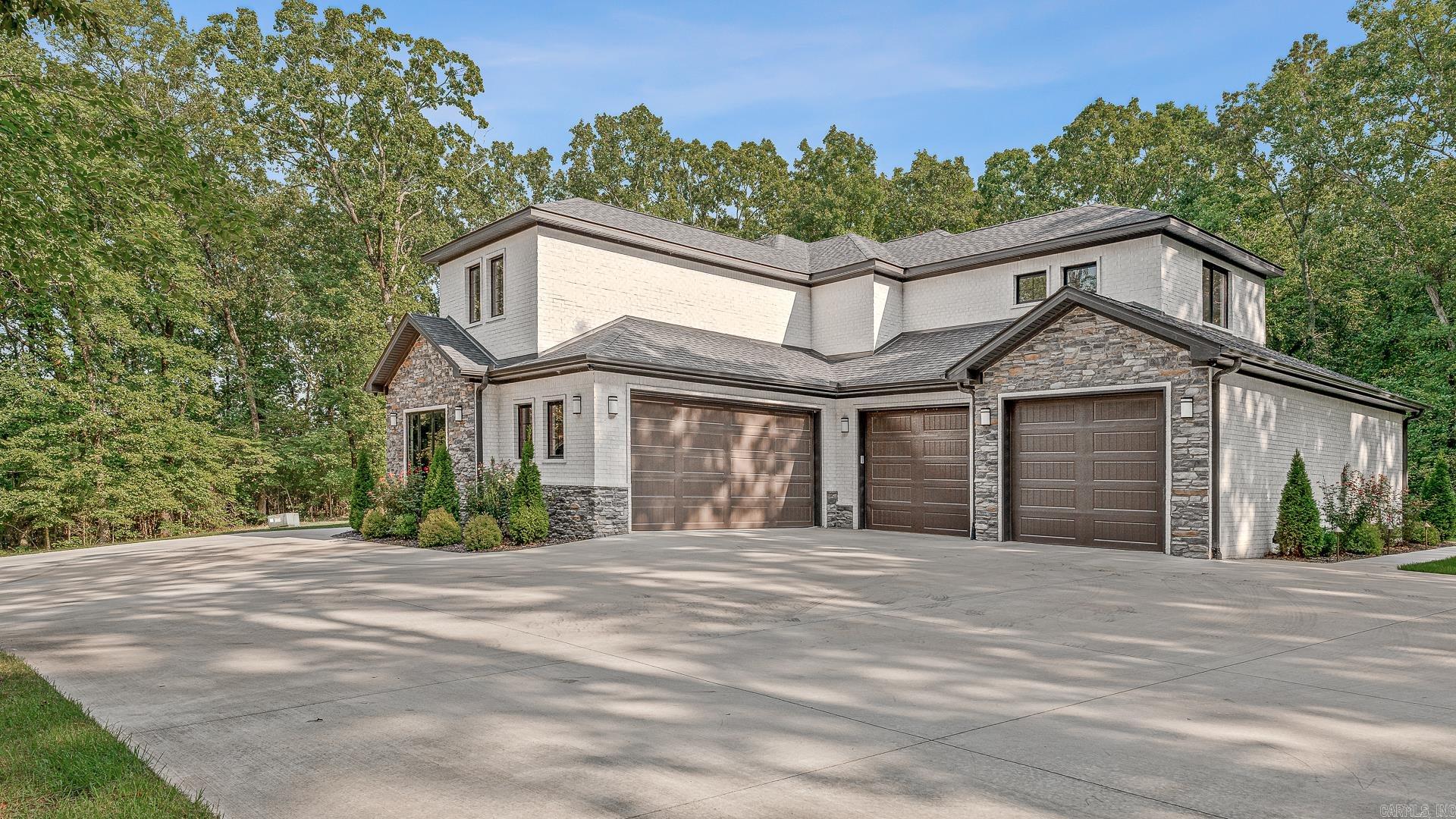 Ridgepointe - Residential