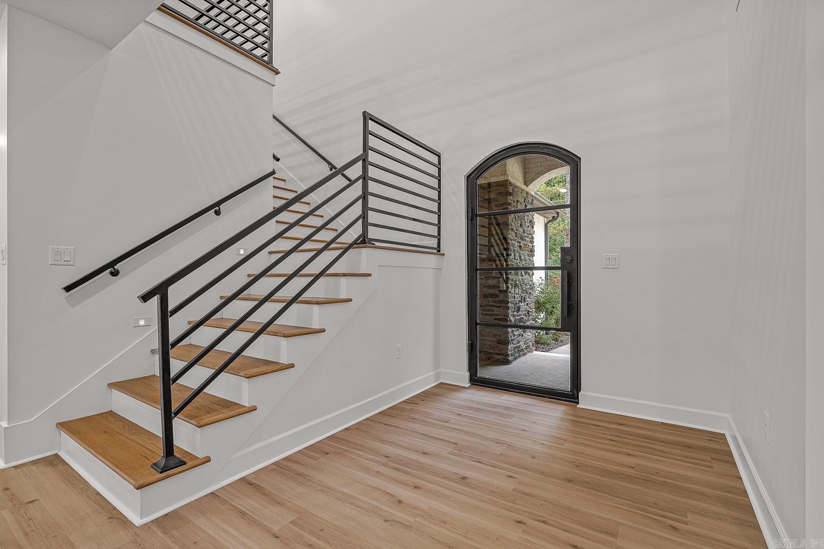 Ridgepointe - Residential