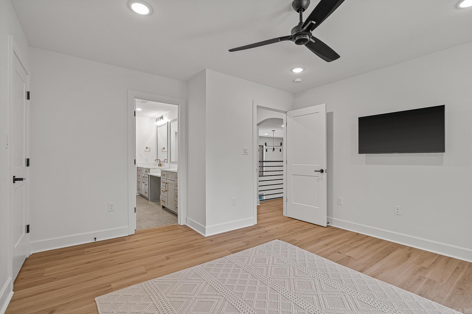 Ridgepointe - Residential