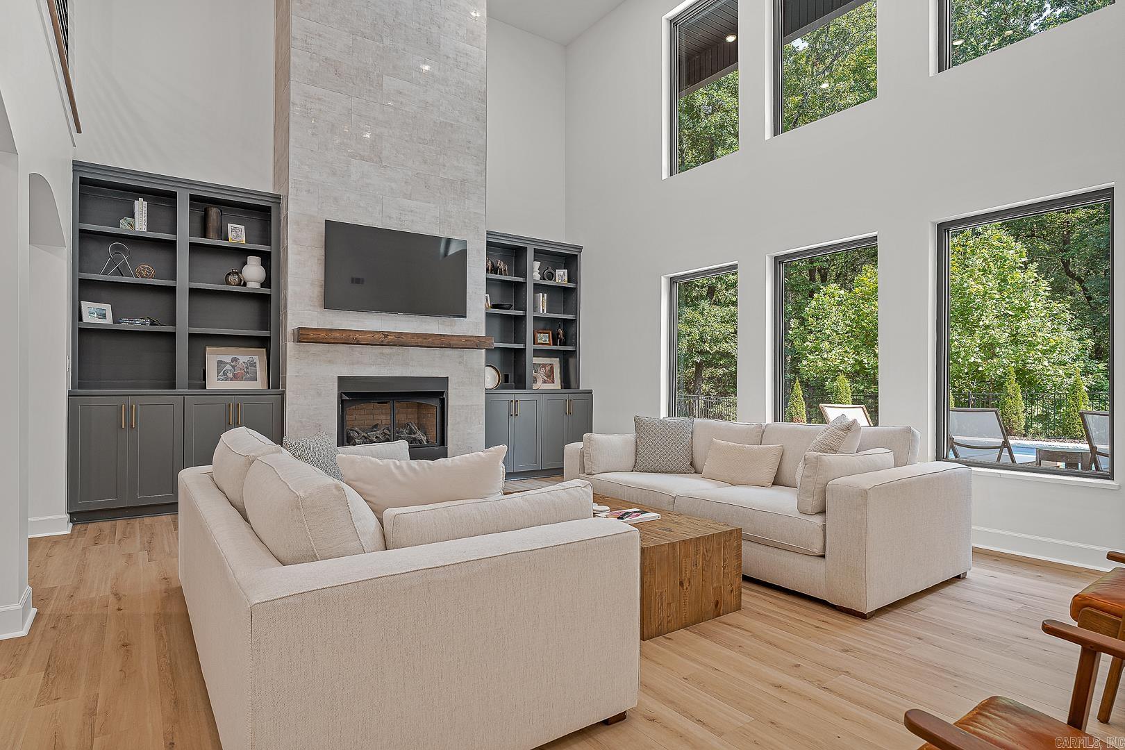 Ridgepointe - Residential