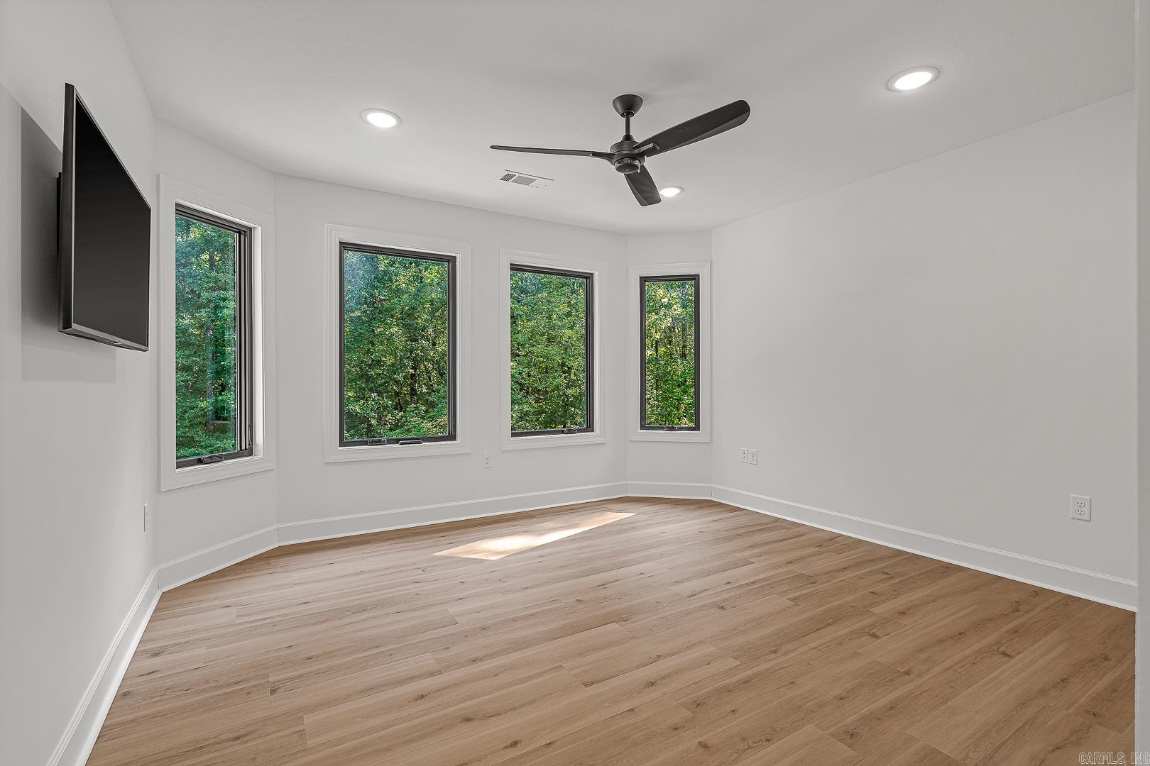 Ridgepointe - Residential