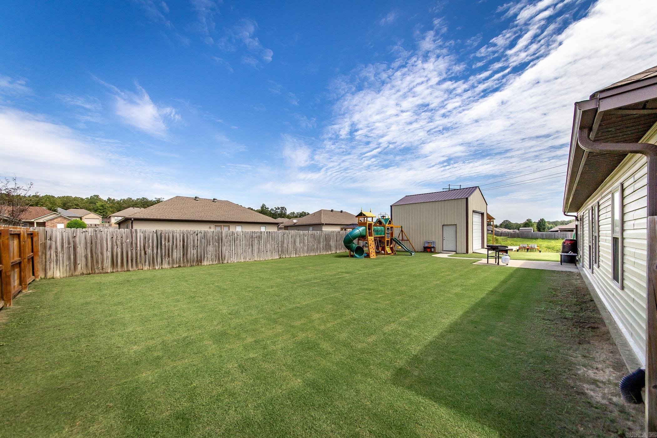 CROSS CREEK - Residential