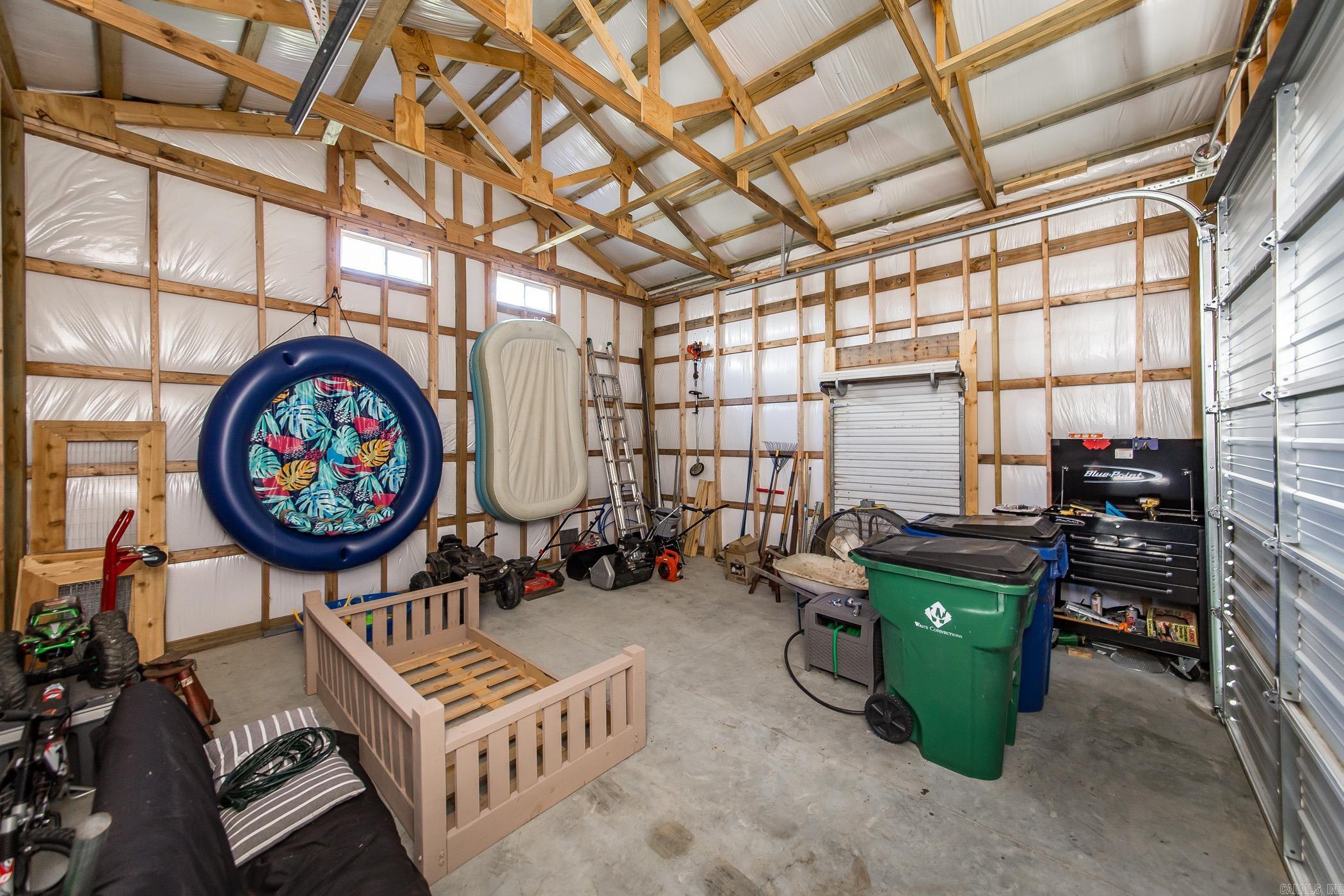 CROSS CREEK - Residential