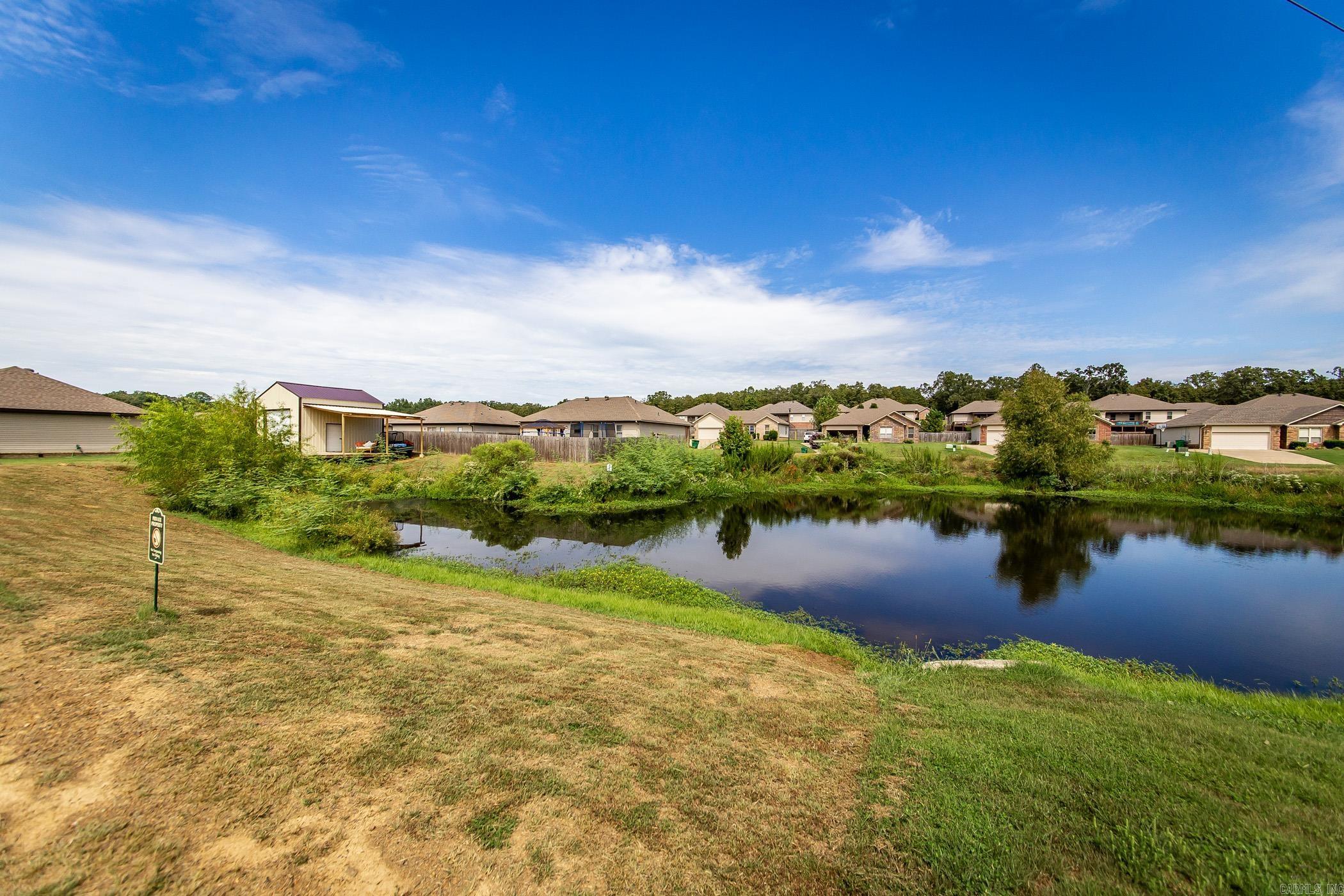 CROSS CREEK - Residential