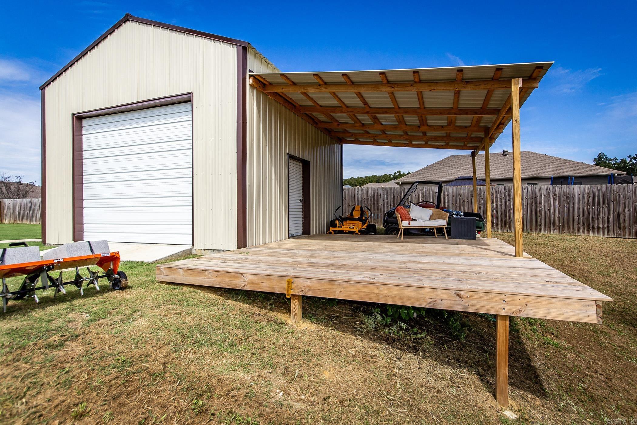 CROSS CREEK - Residential