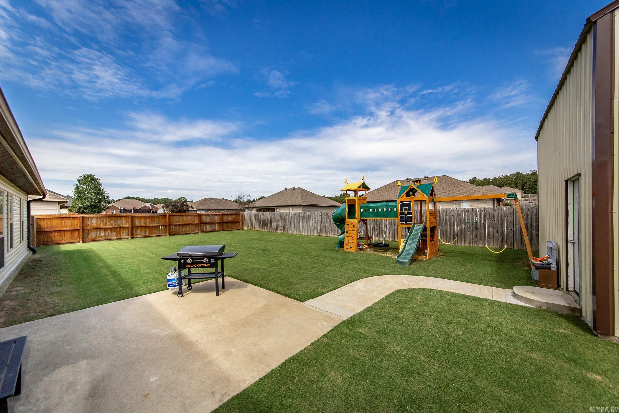 CROSS CREEK - Residential