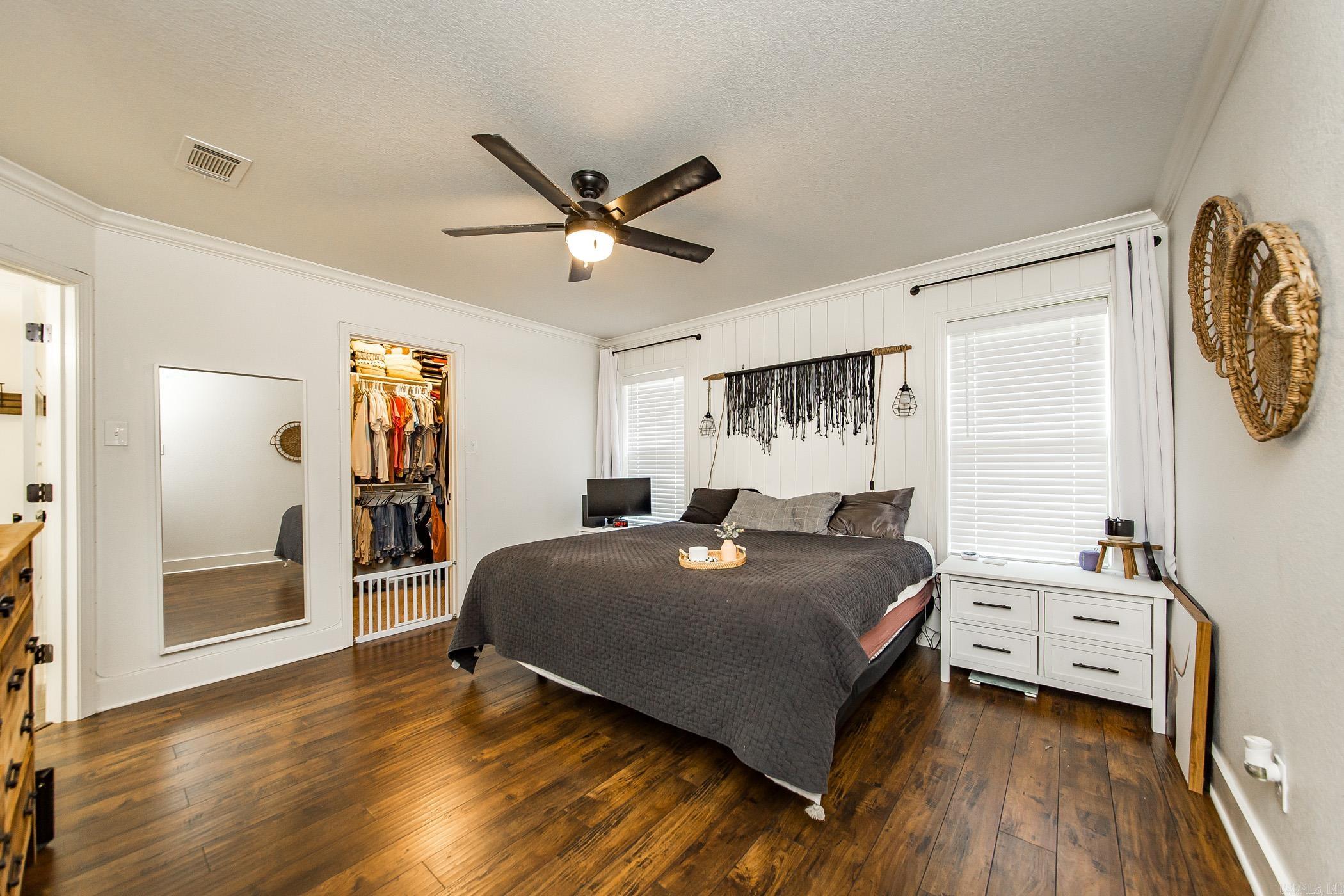 CROSS CREEK - Residential