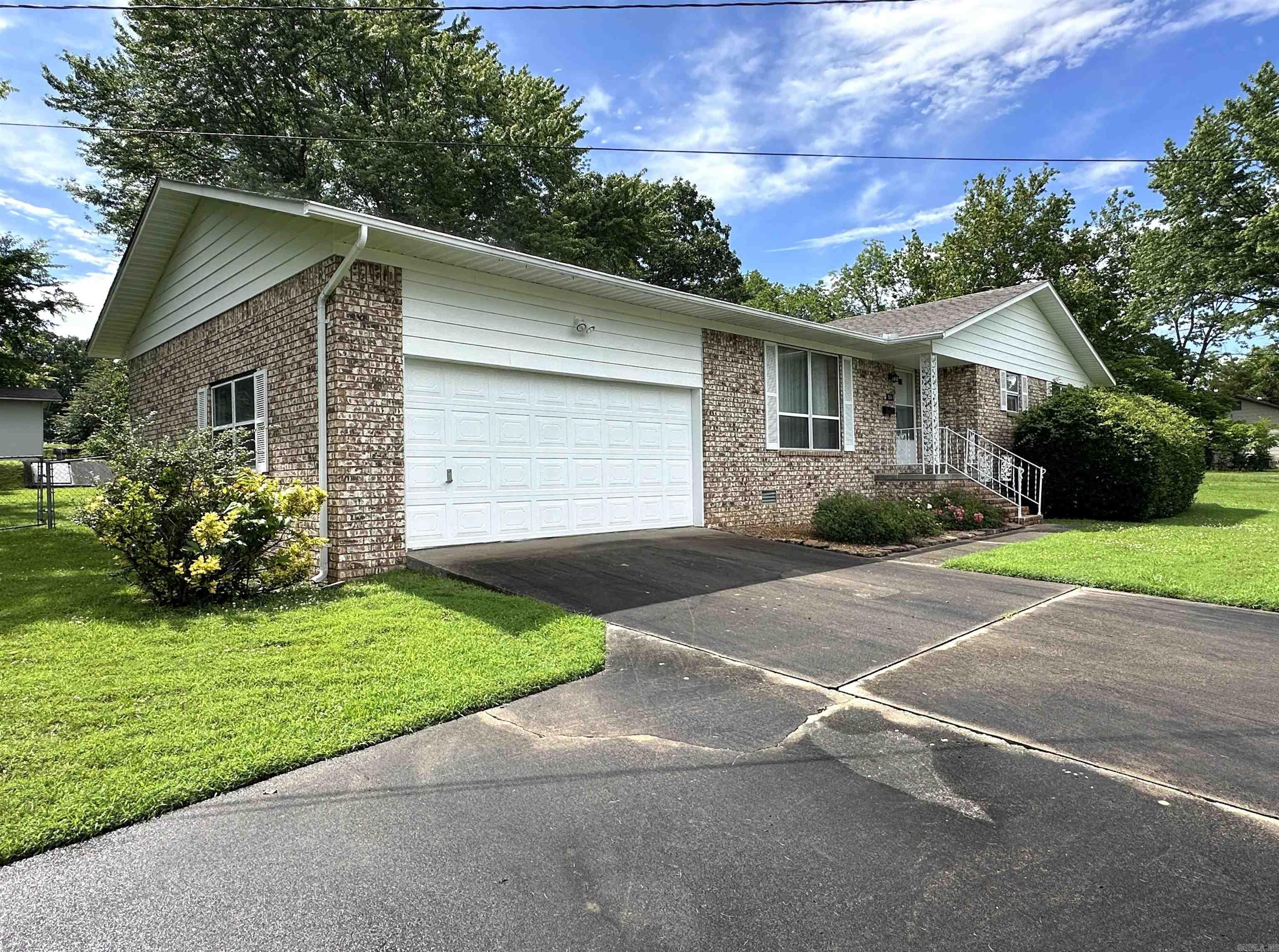 Heber Springs-Inside - Residential