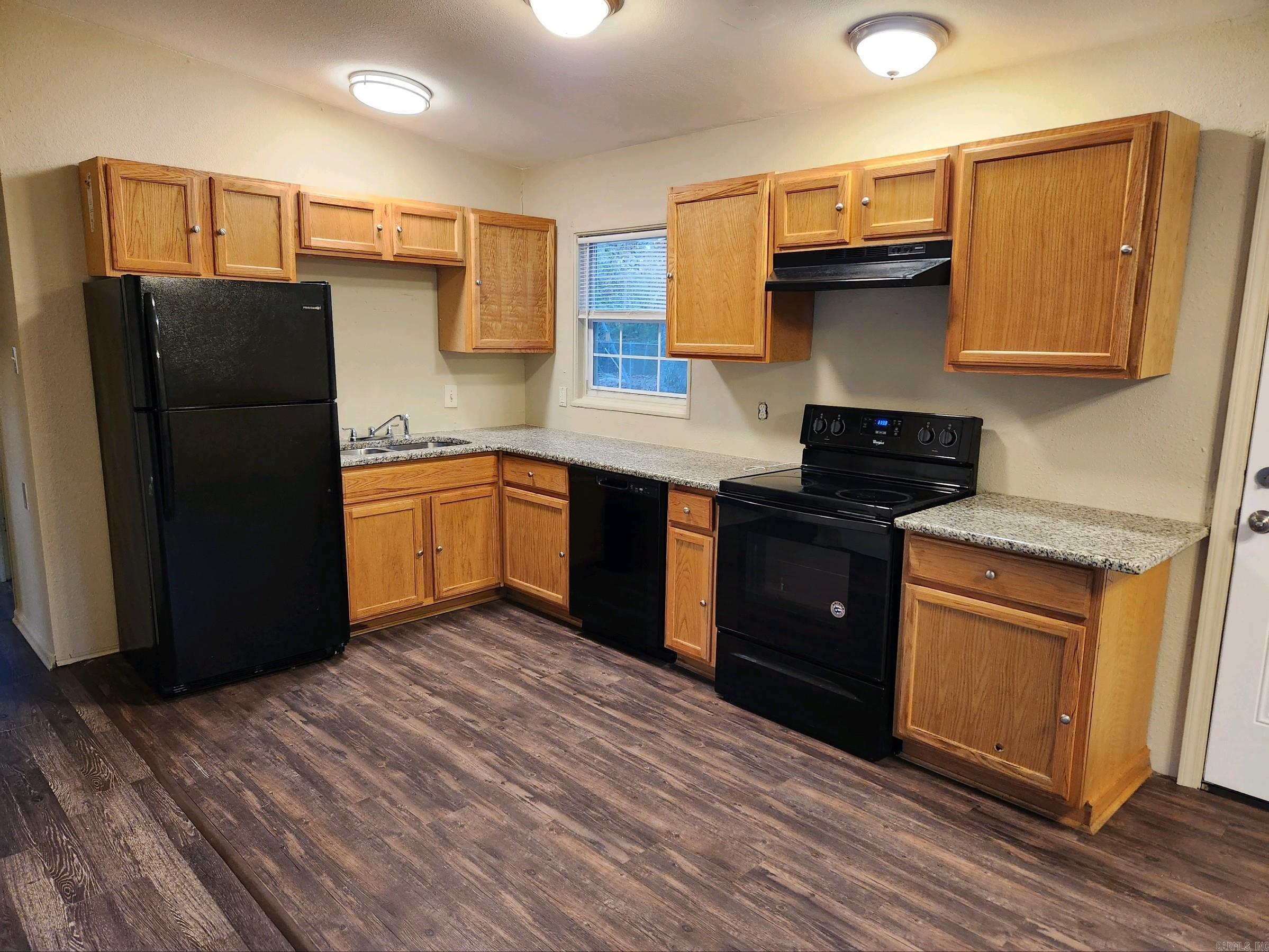 MEADOWCLIFF - Residential