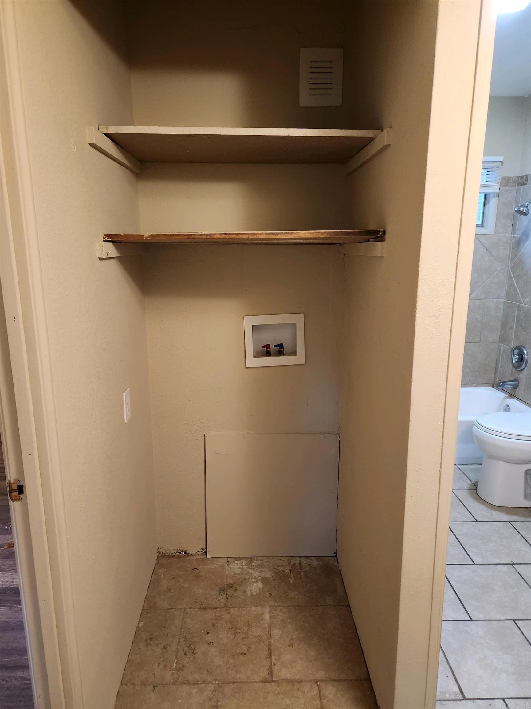 MEADOWCLIFF - Residential