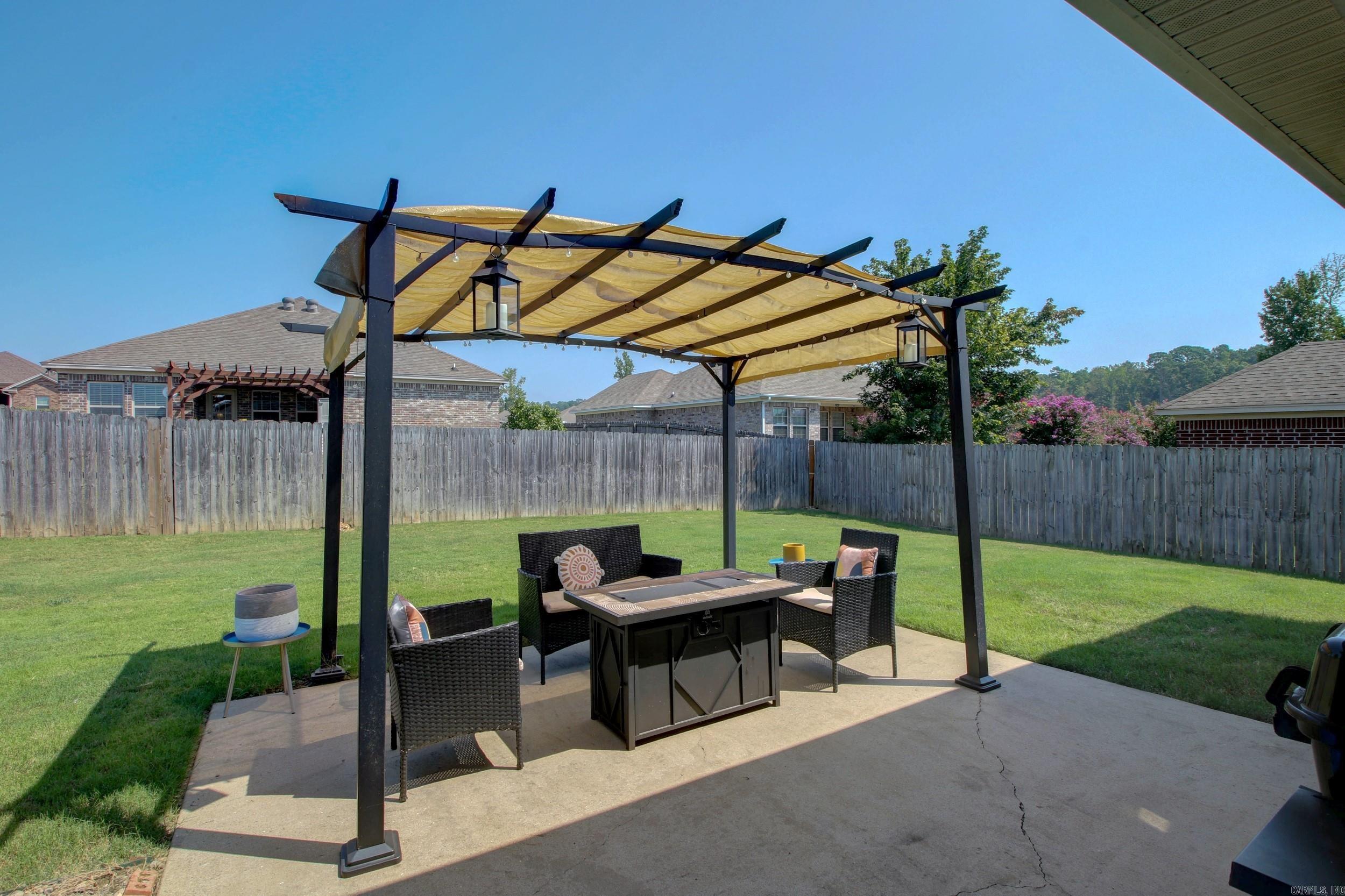 NORTH HAVEN - Residential