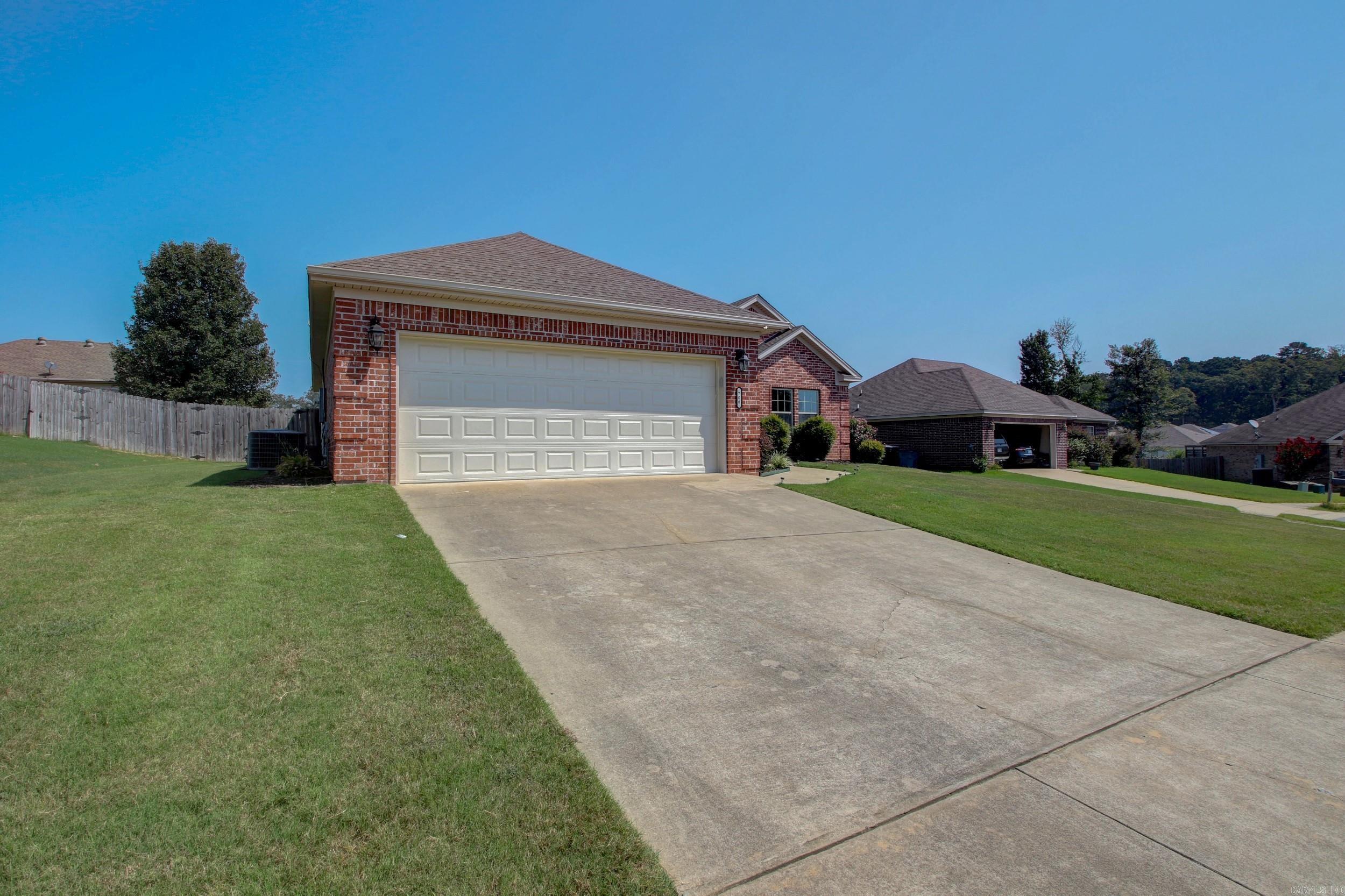 NORTH HAVEN - Residential