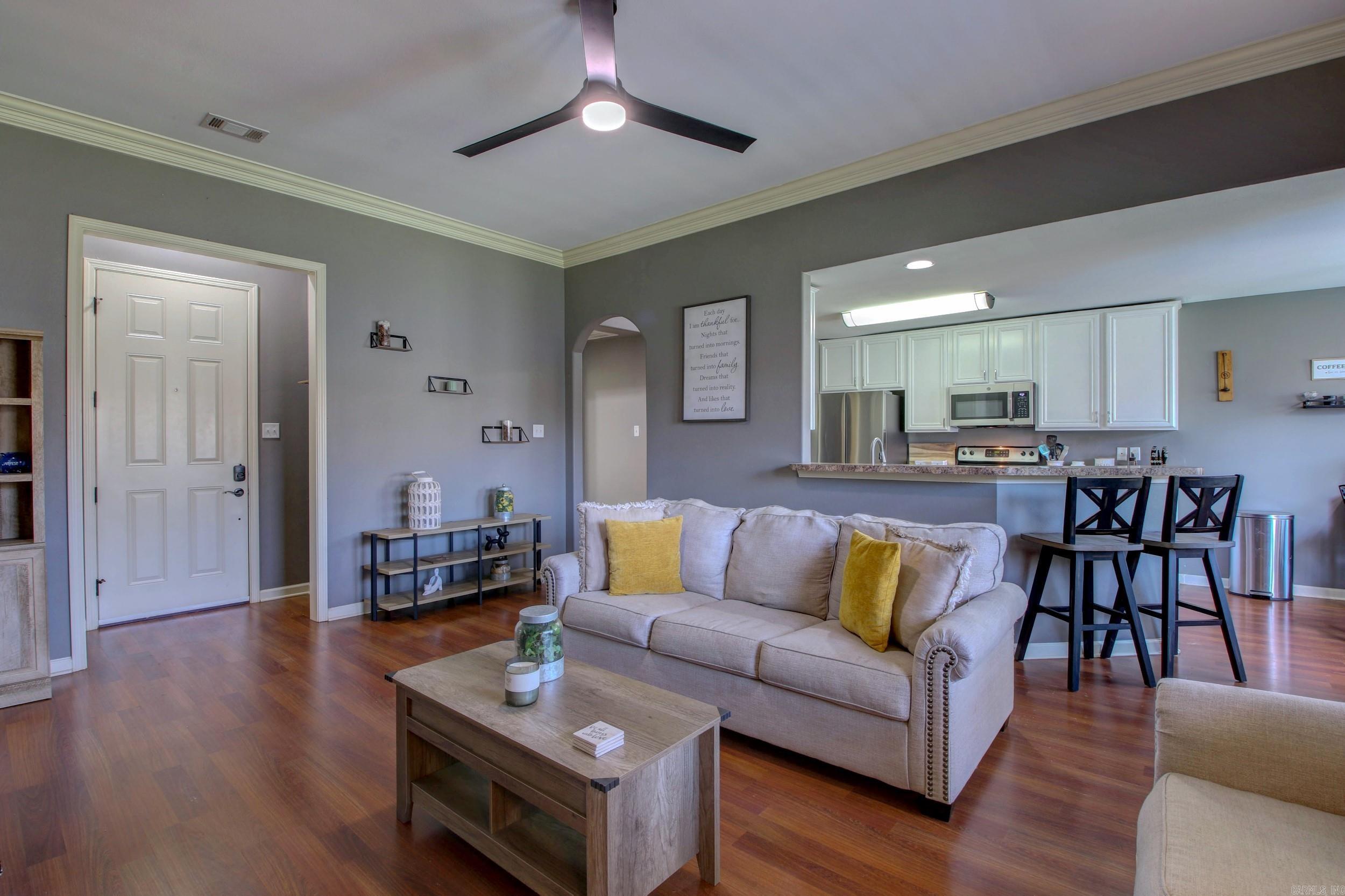 NORTH HAVEN - Residential