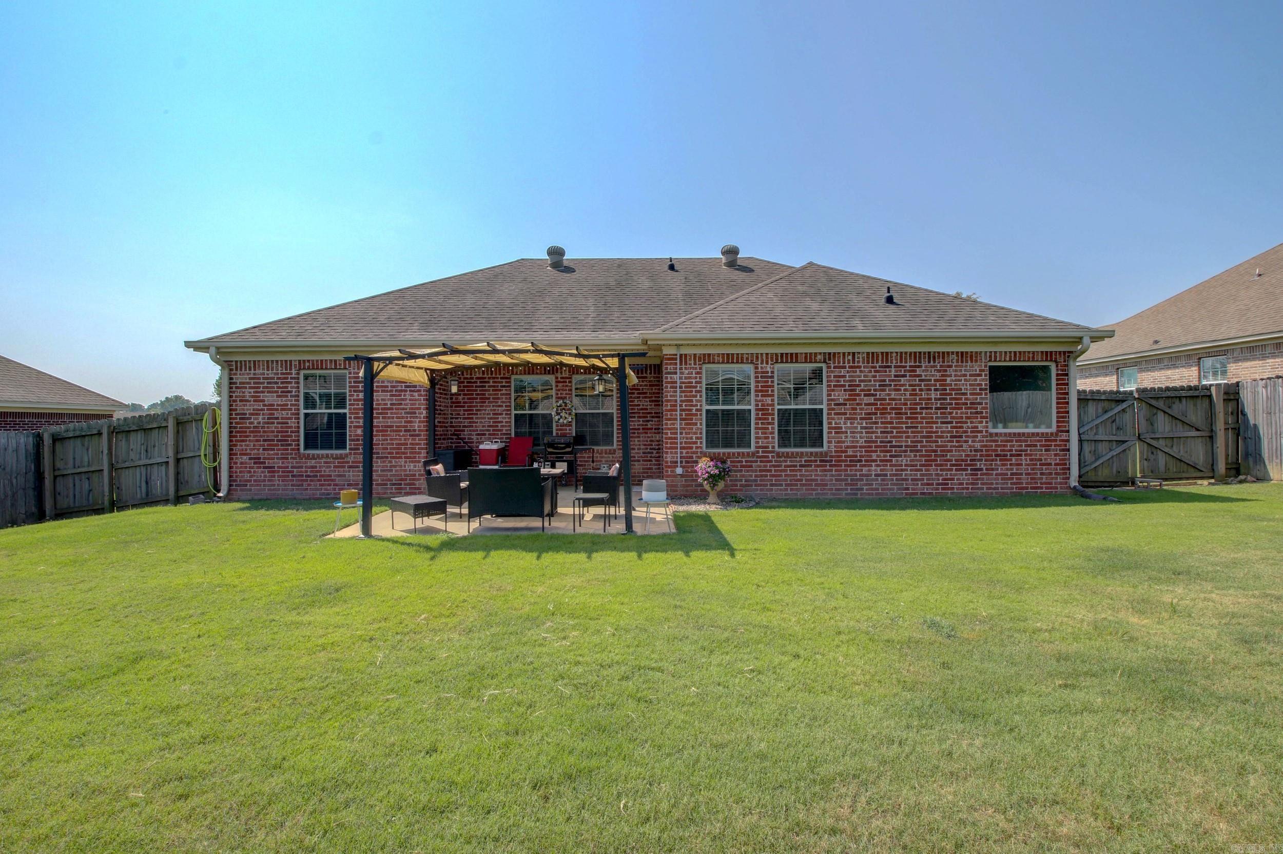 NORTH HAVEN - Residential