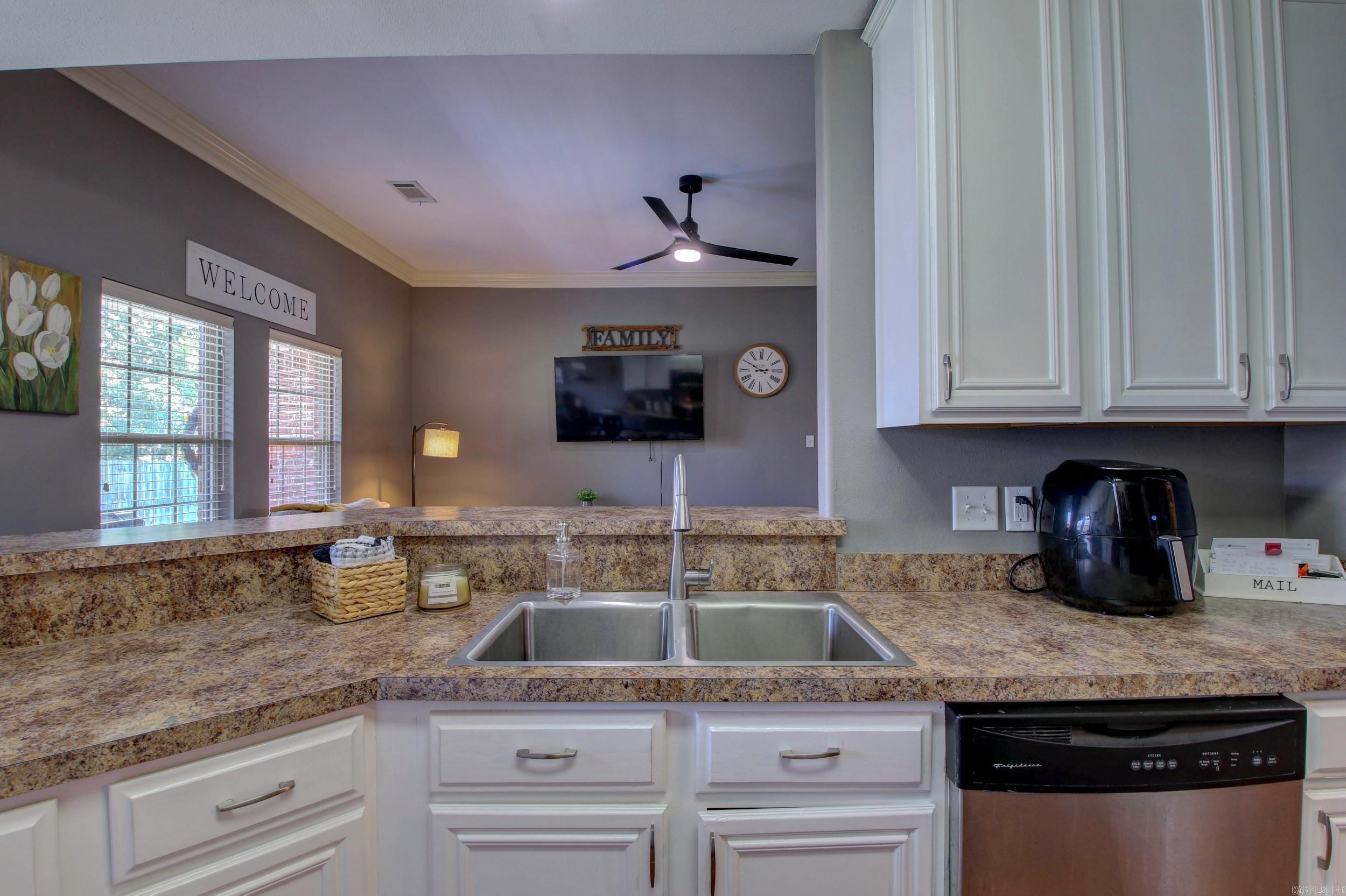 NORTH HAVEN - Residential