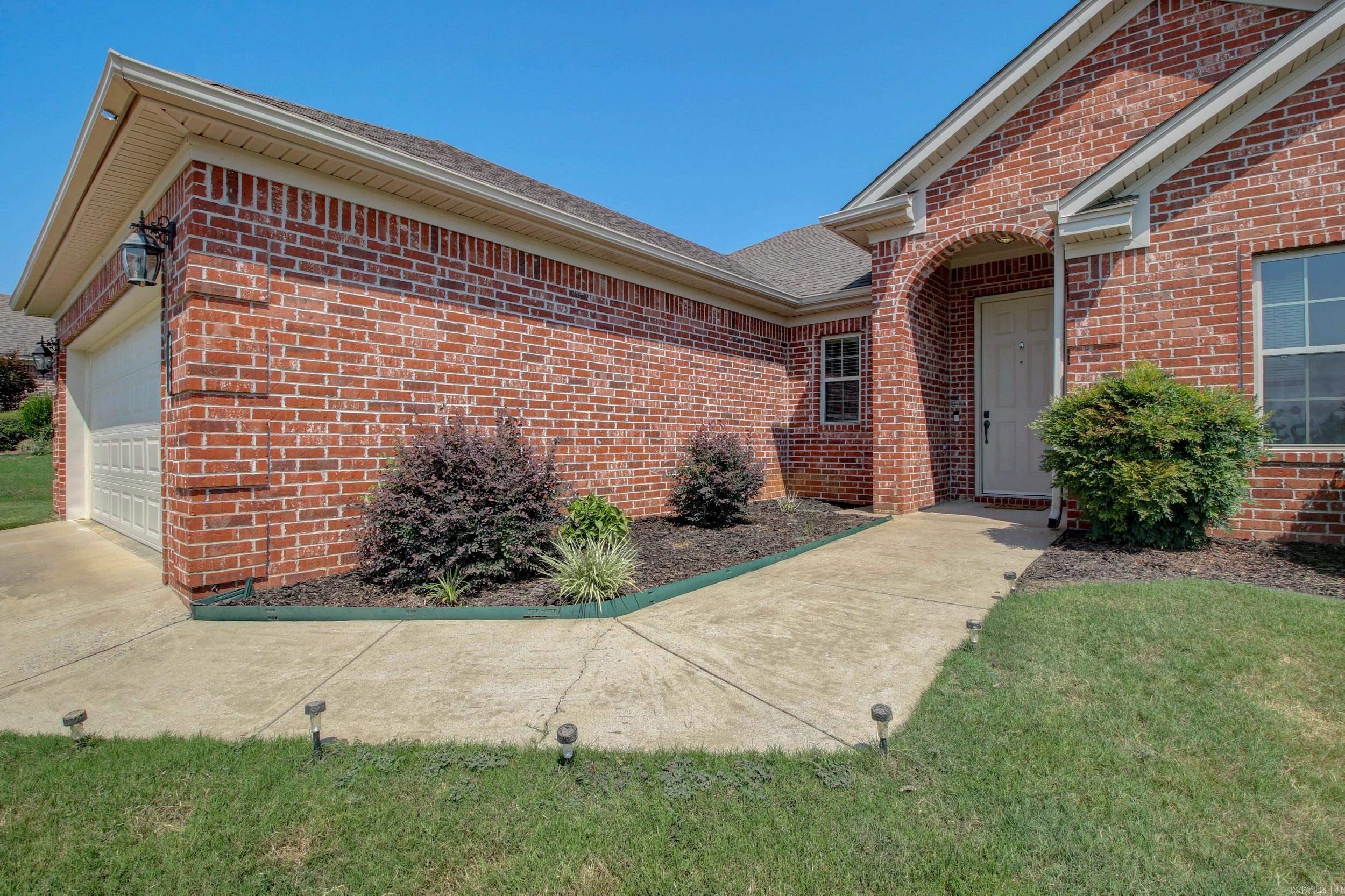 NORTH HAVEN - Residential