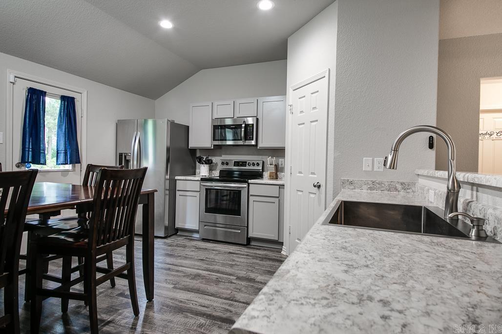 Ivanhoe Estates - Residential